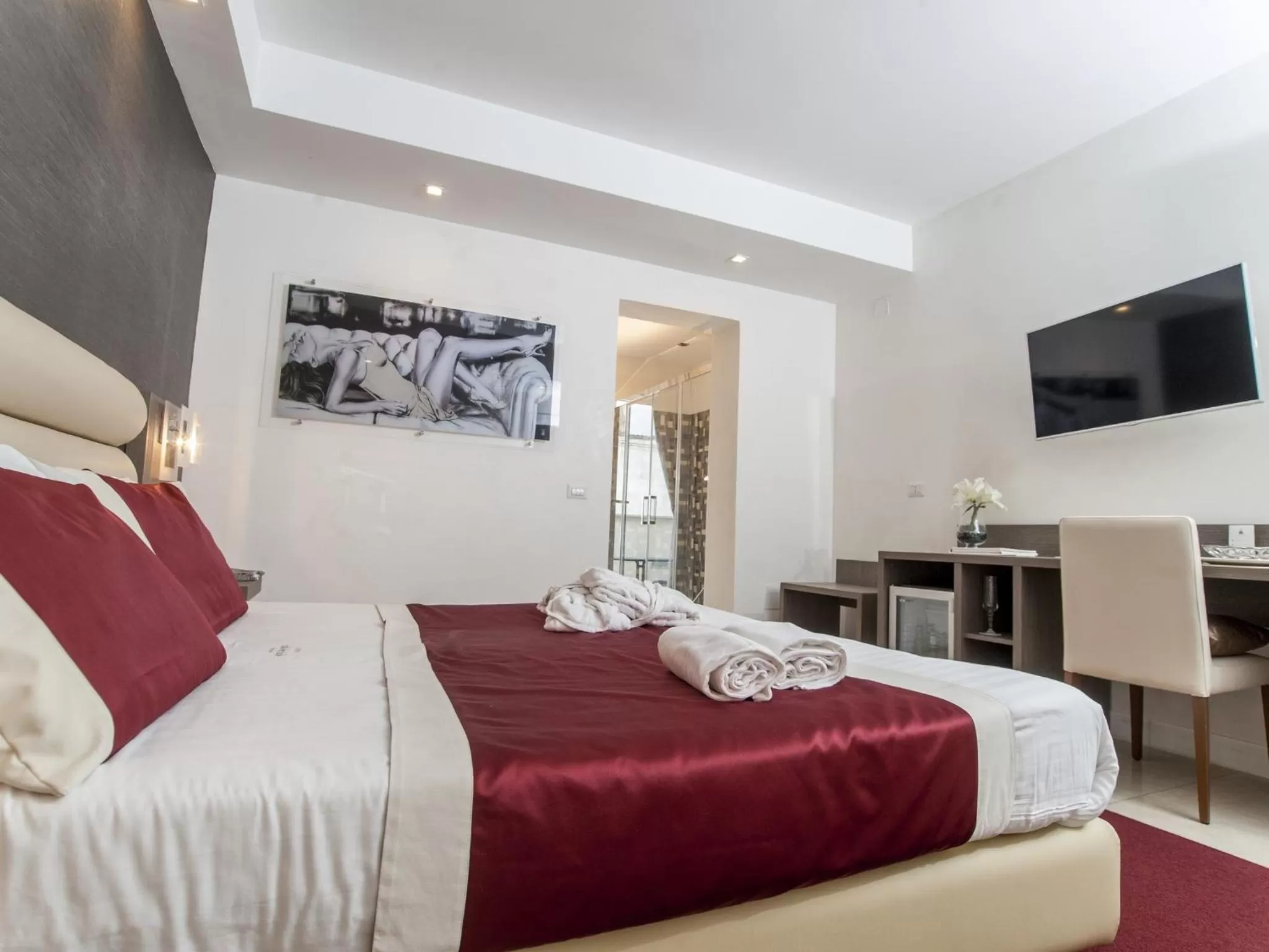 Photo of the whole room, Bed in Hotel San Pietro