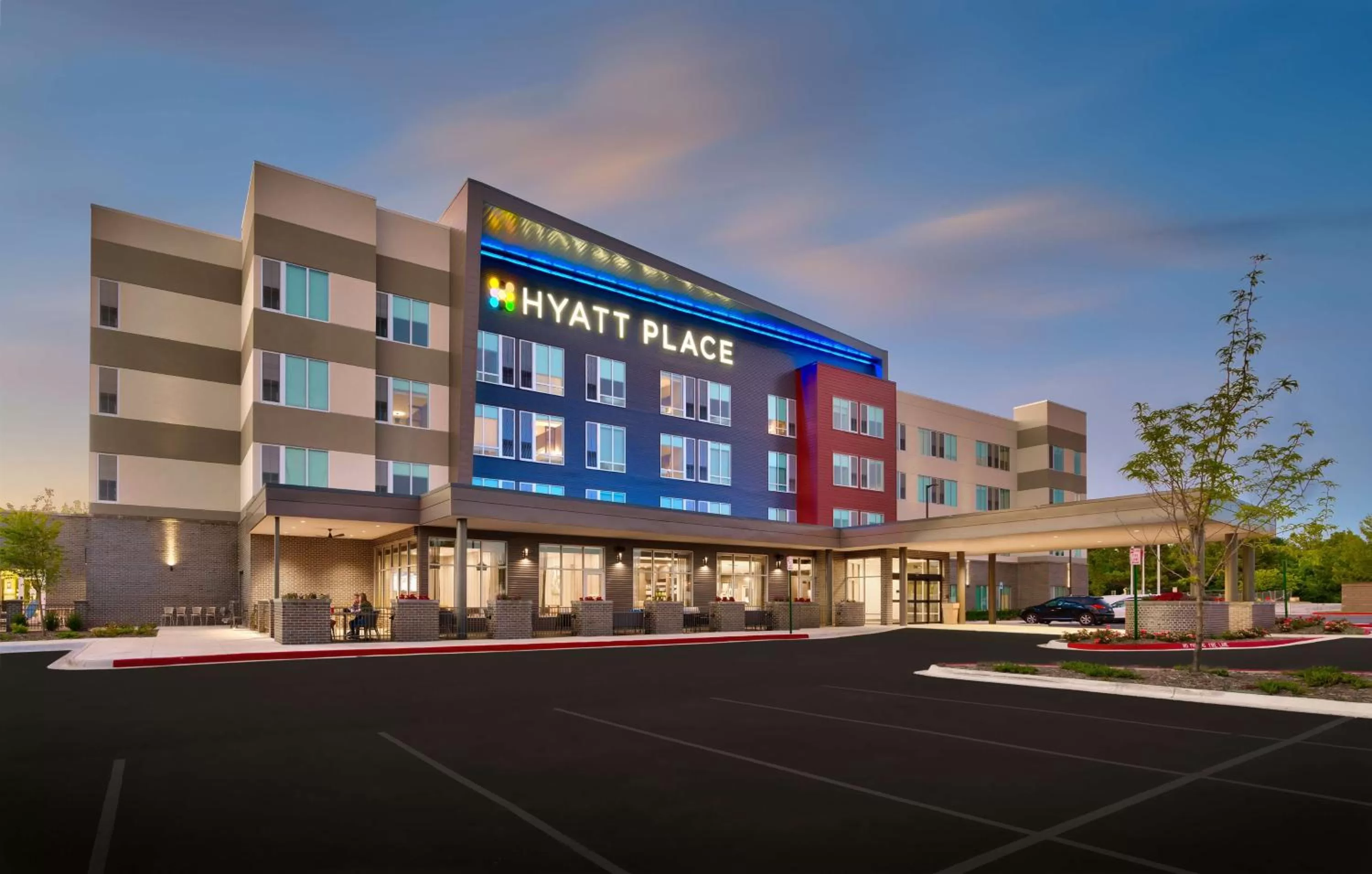 Property building in Hyatt Place Fayetteville/Springdale