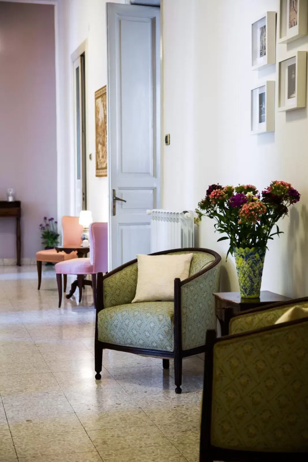 Lobby or reception, Seating Area in BellAqua