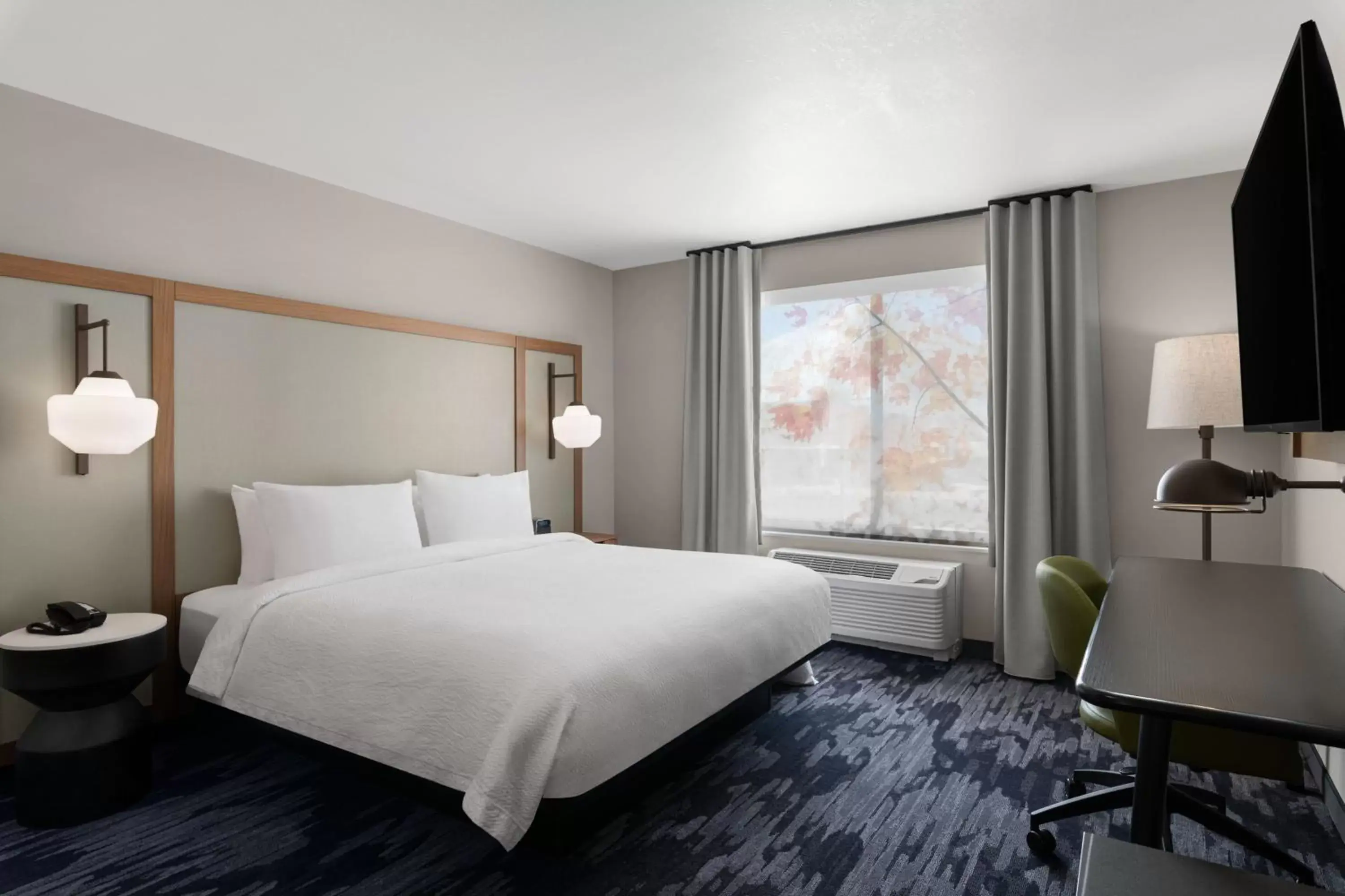 Photo of the whole room, Bed in Fairfield by Marriott Inn & Suites Hailey Sun Valley