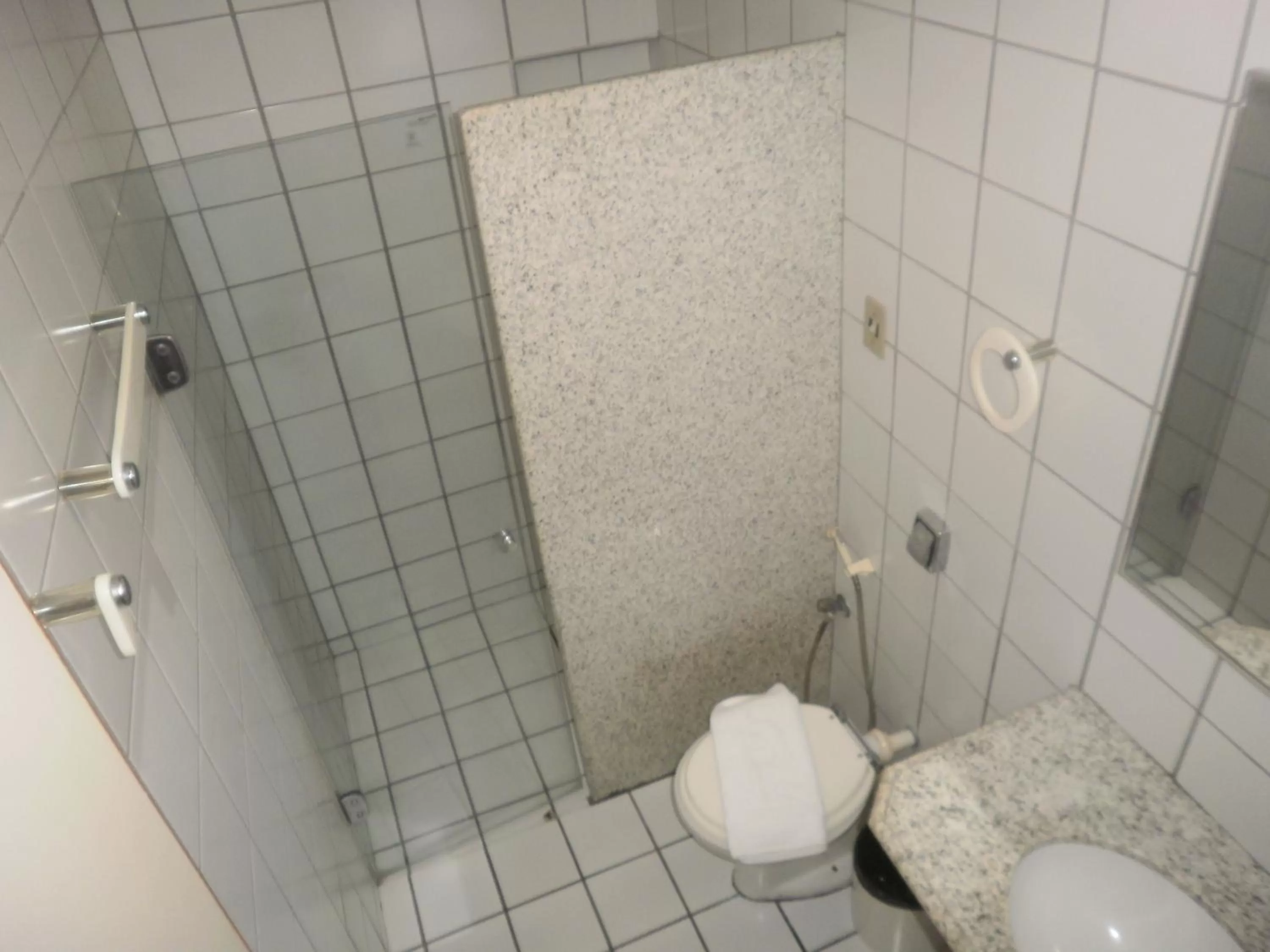 Bathroom in Aldeota Praia Hotel