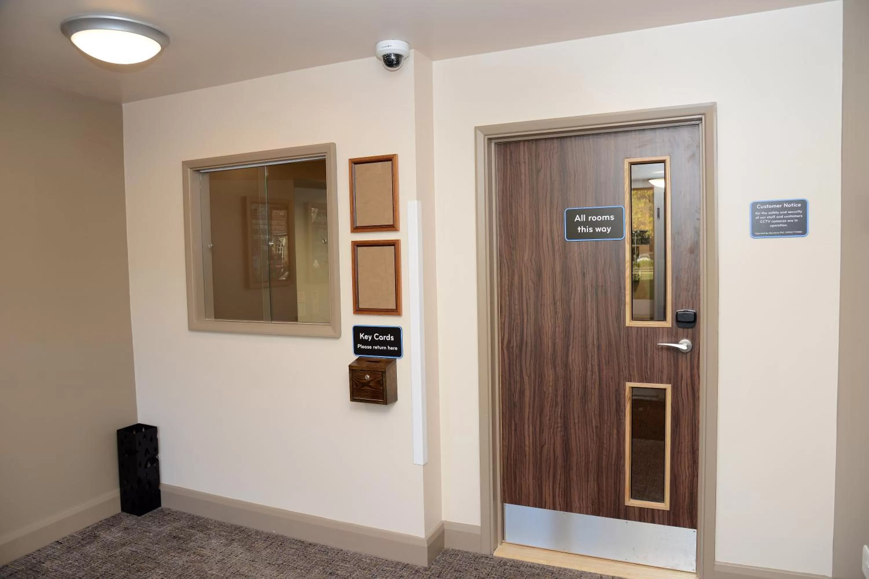 Lobby or reception in Woodcocks, Lincoln by Marston's Inns