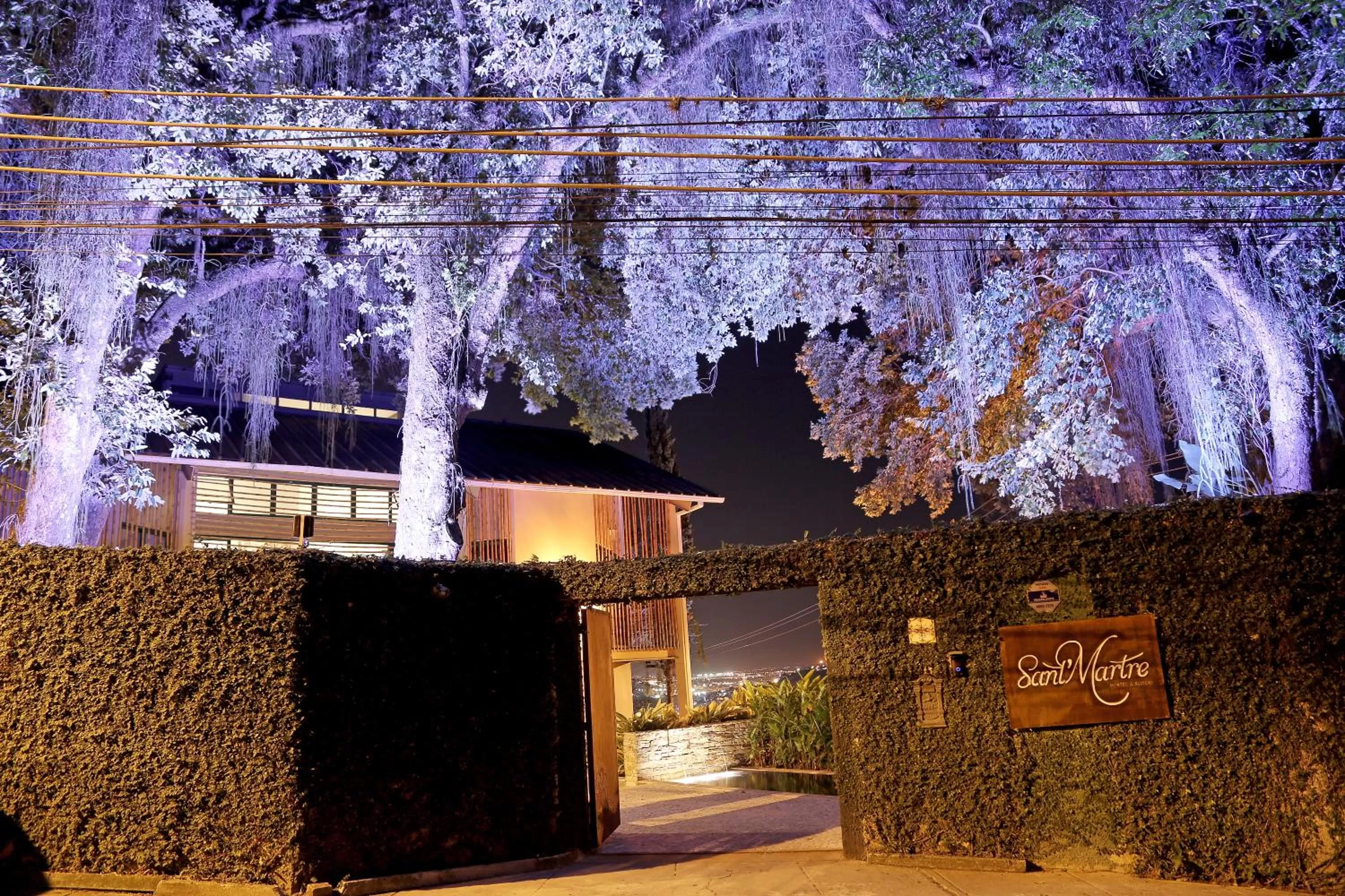 Facade/entrance in Sant' Martre