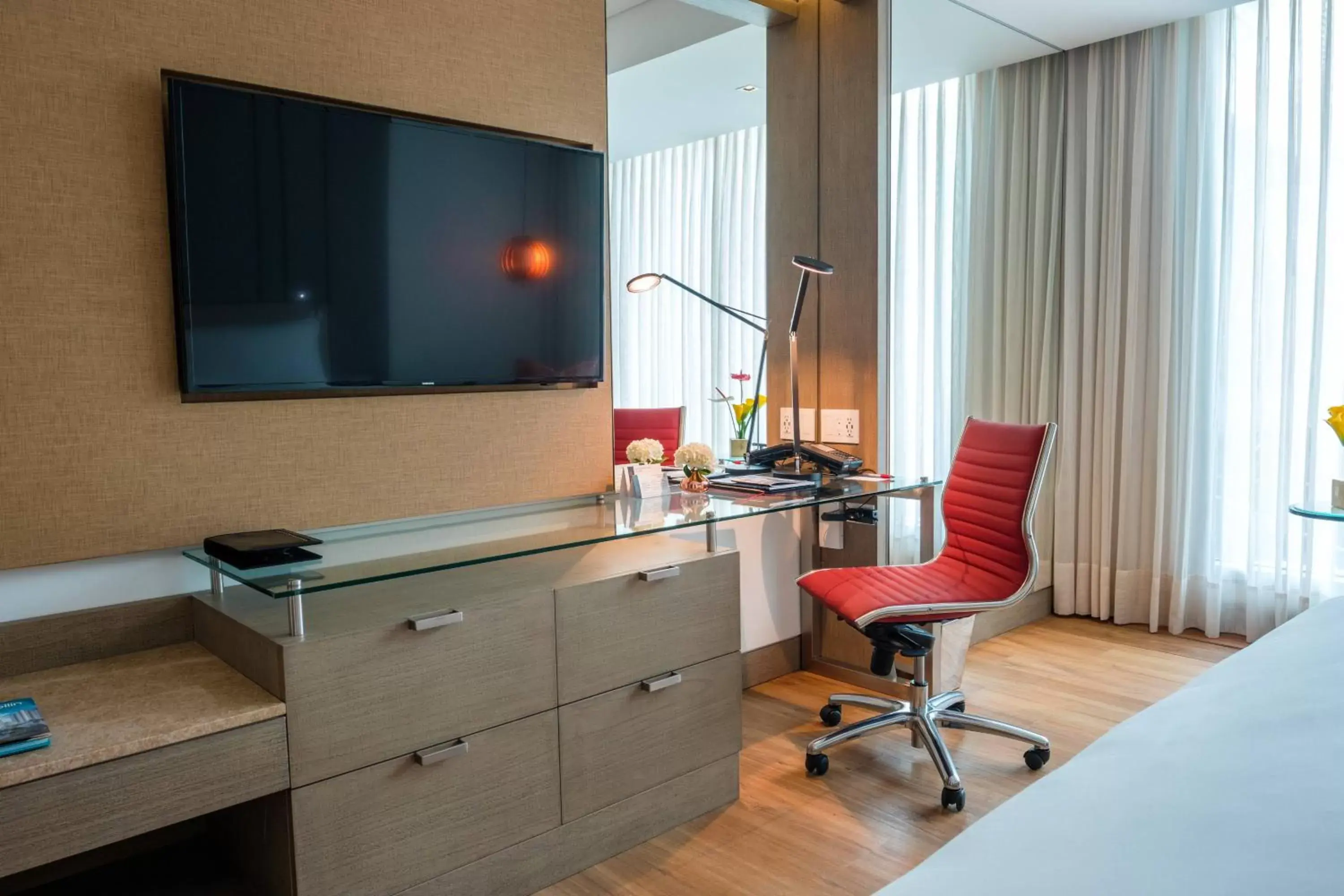 Photo of the whole room, TV/Entertainment Center in Medellin Marriott Hotel