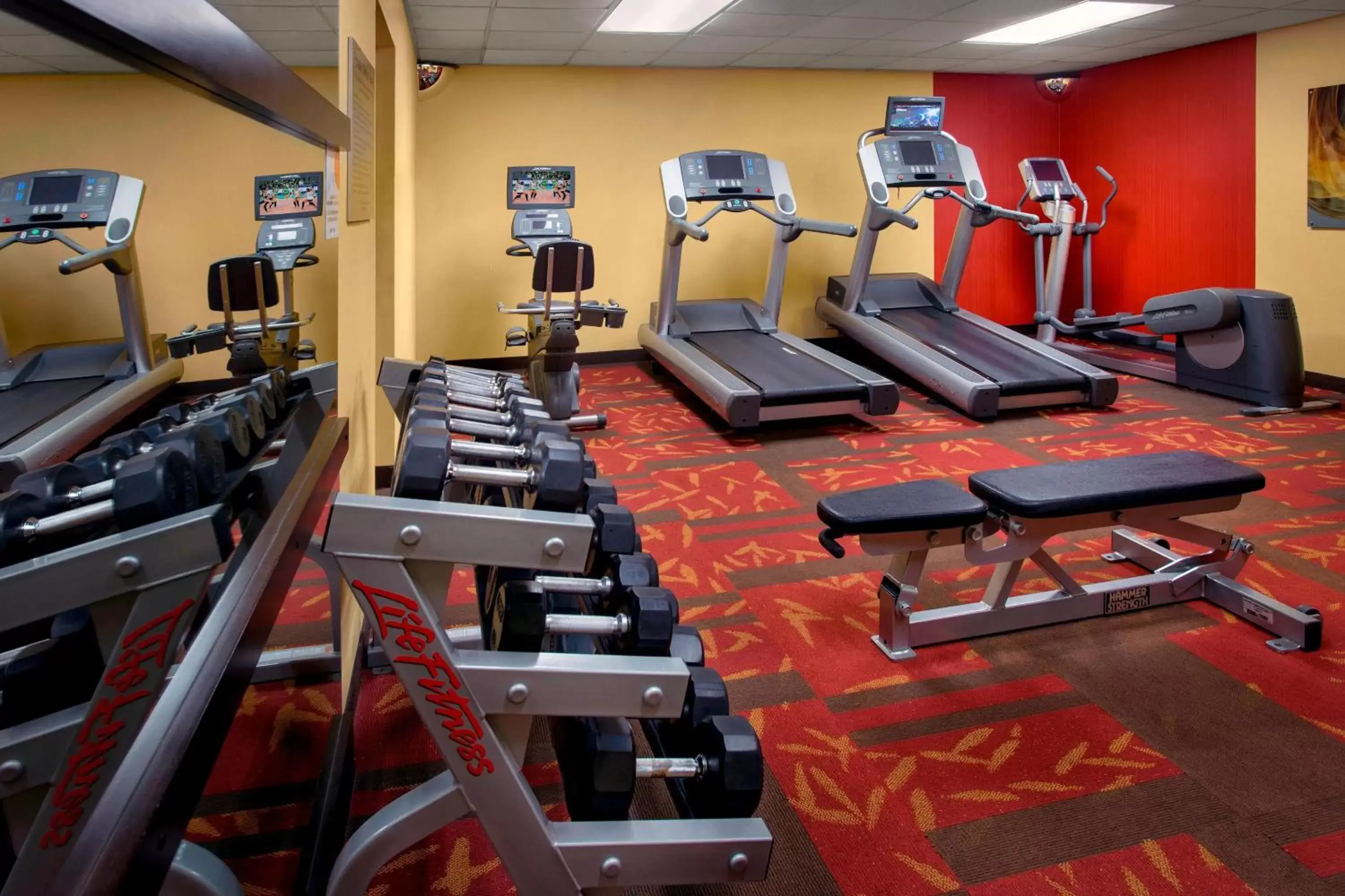 Fitness centre/facilities, Fitness Center/Facilities in Courtyard by Marriott Tarrytown Westchester County