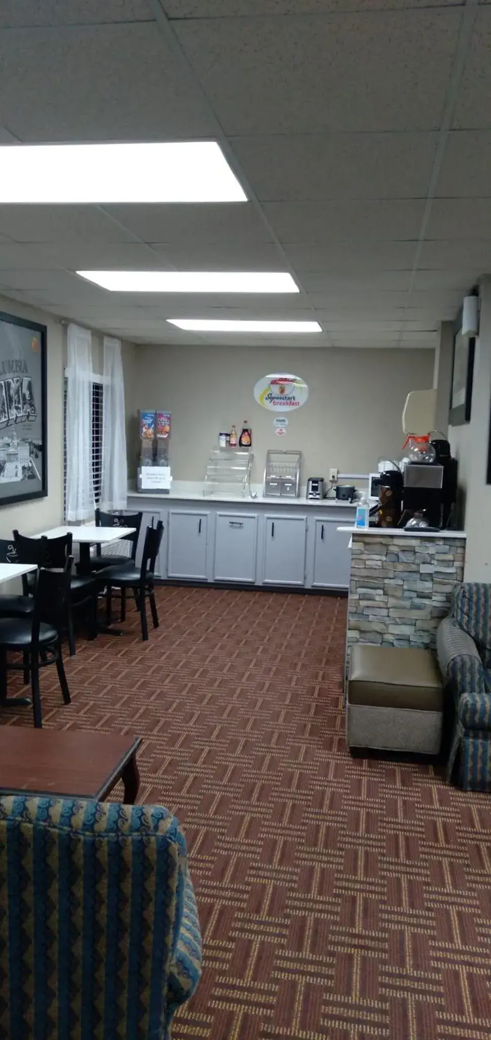 Restaurant/Places to Eat in Super 8 by Wyndham Columbia