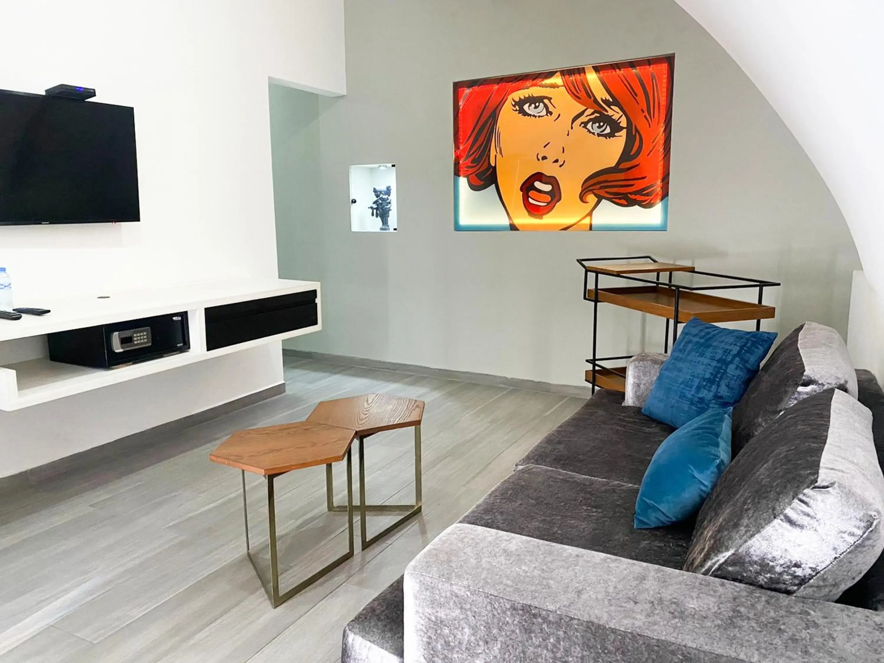 TV and multimedia, Seating Area in The Andy Hotel by DOT Boutique