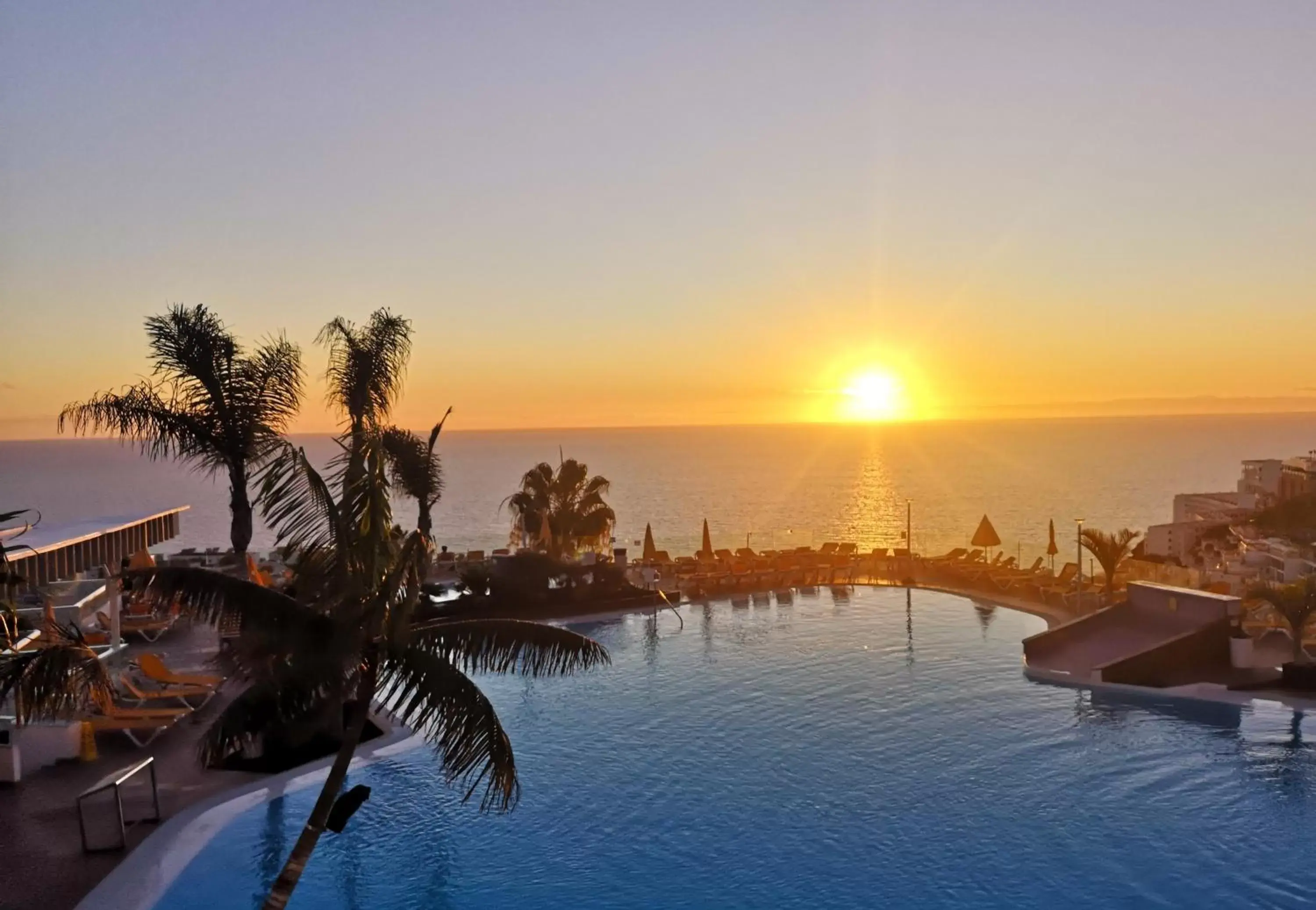 Swimming Pool in Hotel Riosol