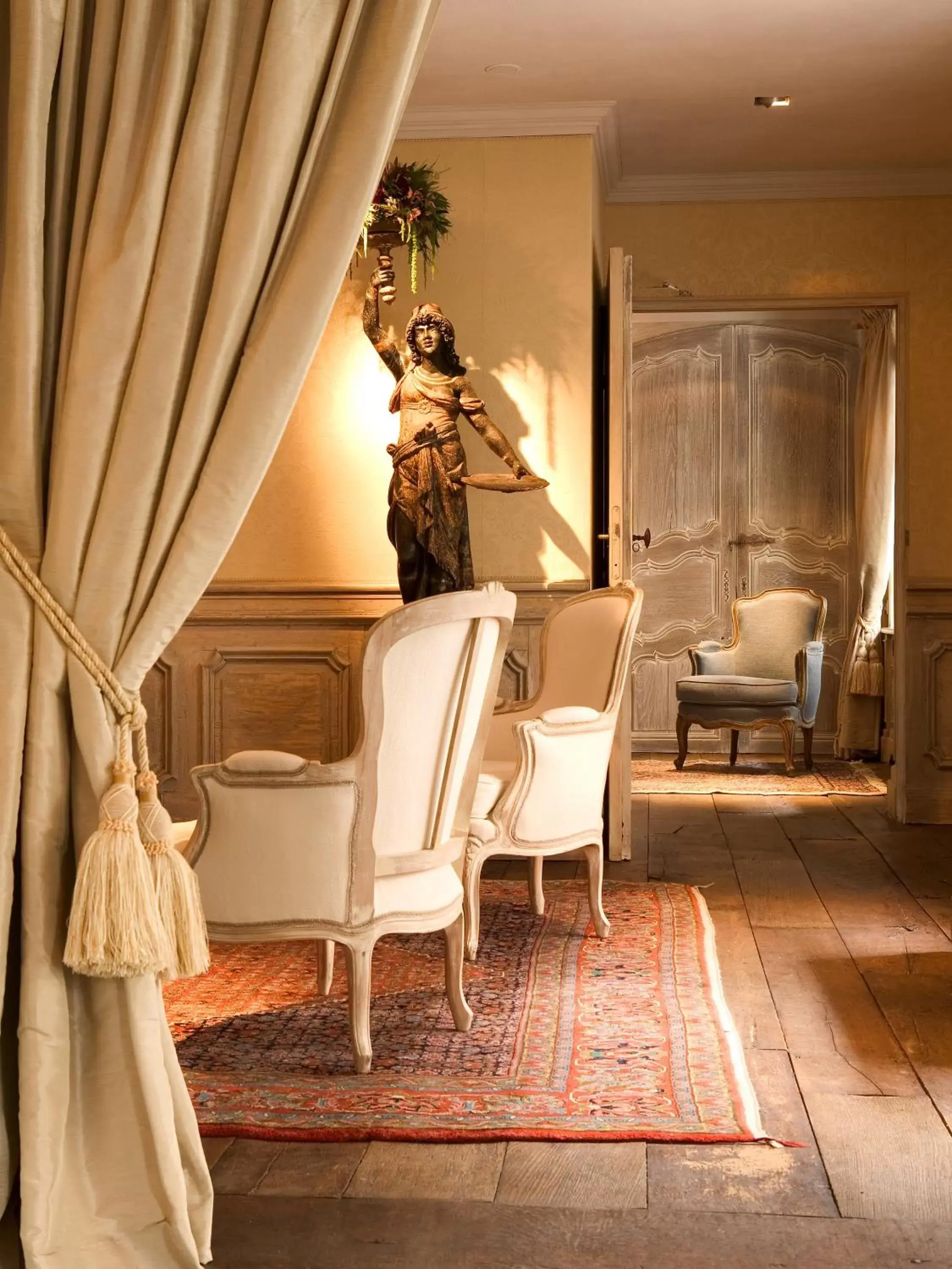 Lobby or reception, Seating Area in Relais Bourgondisch Cruyce, A Luxe Worldwide Hotel