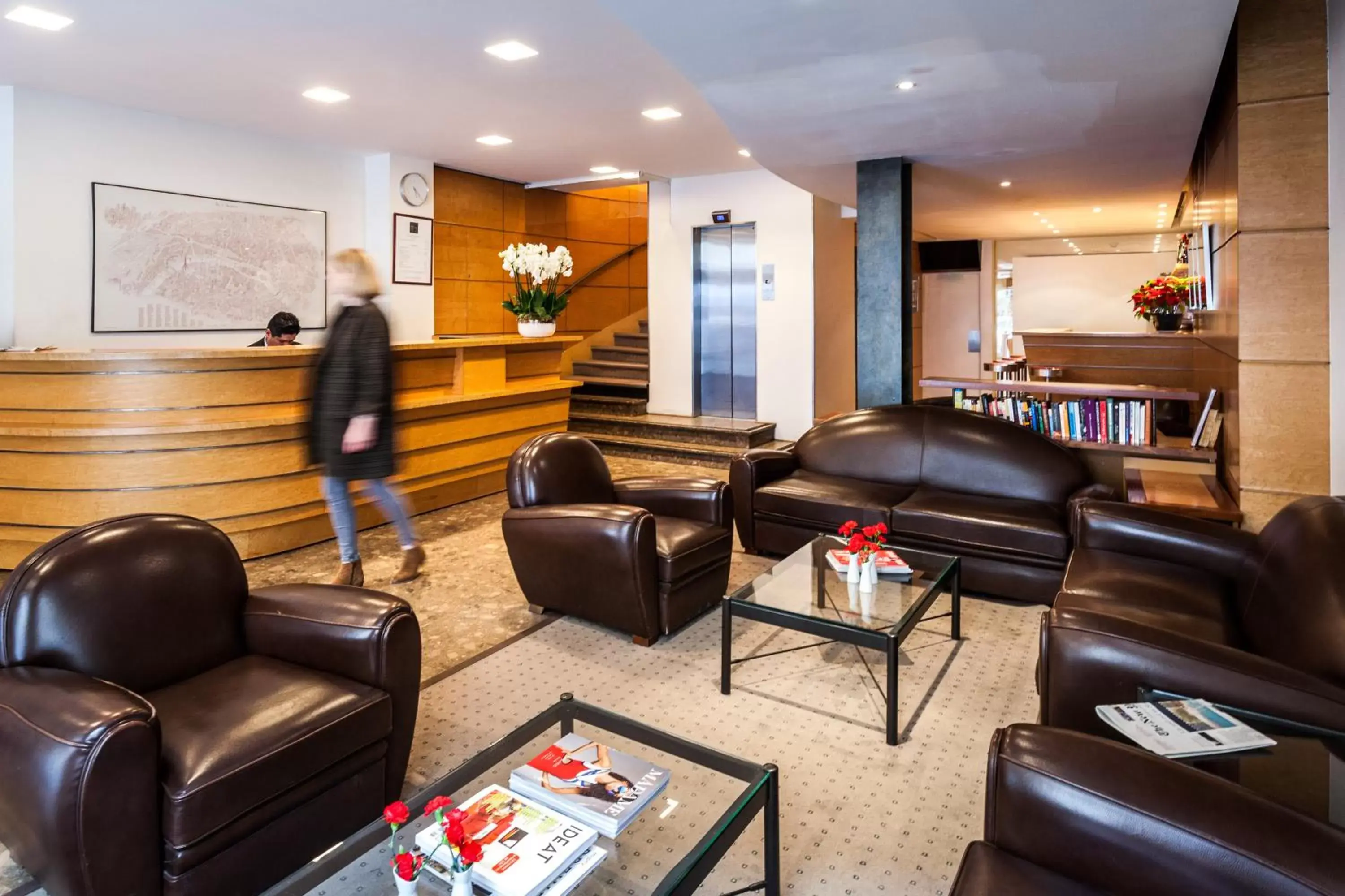 Lobby or reception in Excelsior Opera Lobby or reception in Excelsior Opera