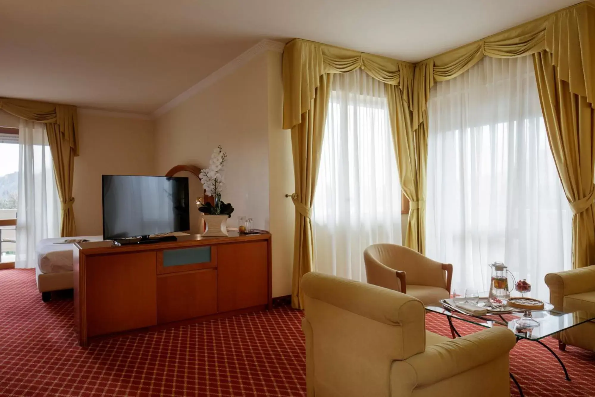 TV and multimedia, Seating Area in Hotel Sporting Resort