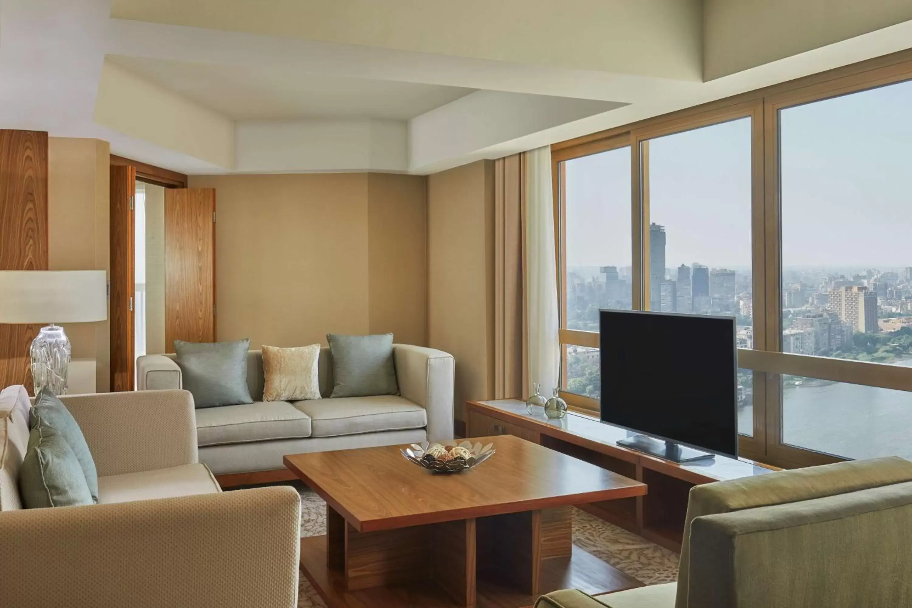 Bedroom, Seating Area in Ramses Hilton Hotel & Casino