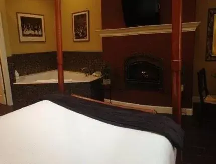 Bed in Glen Ellen Inn Secret Cottages