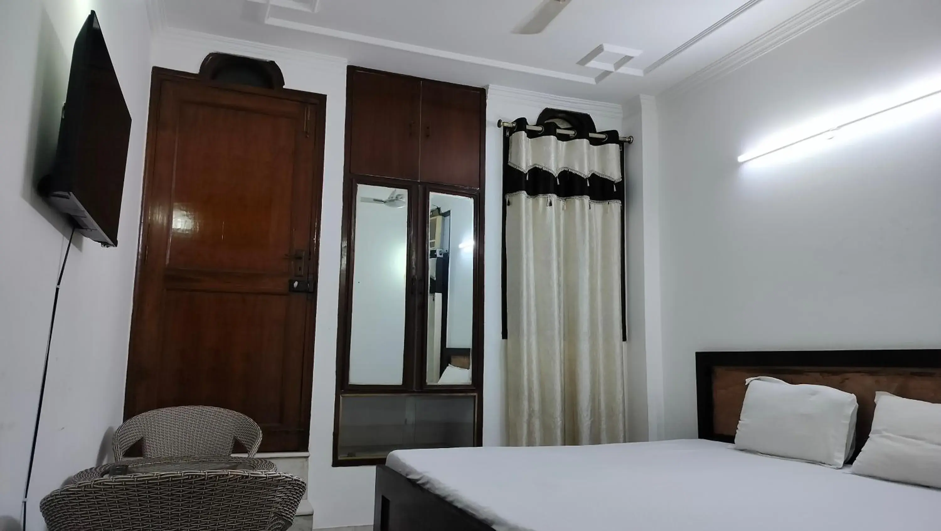 Bedroom, Bed in Jay Jagannath
