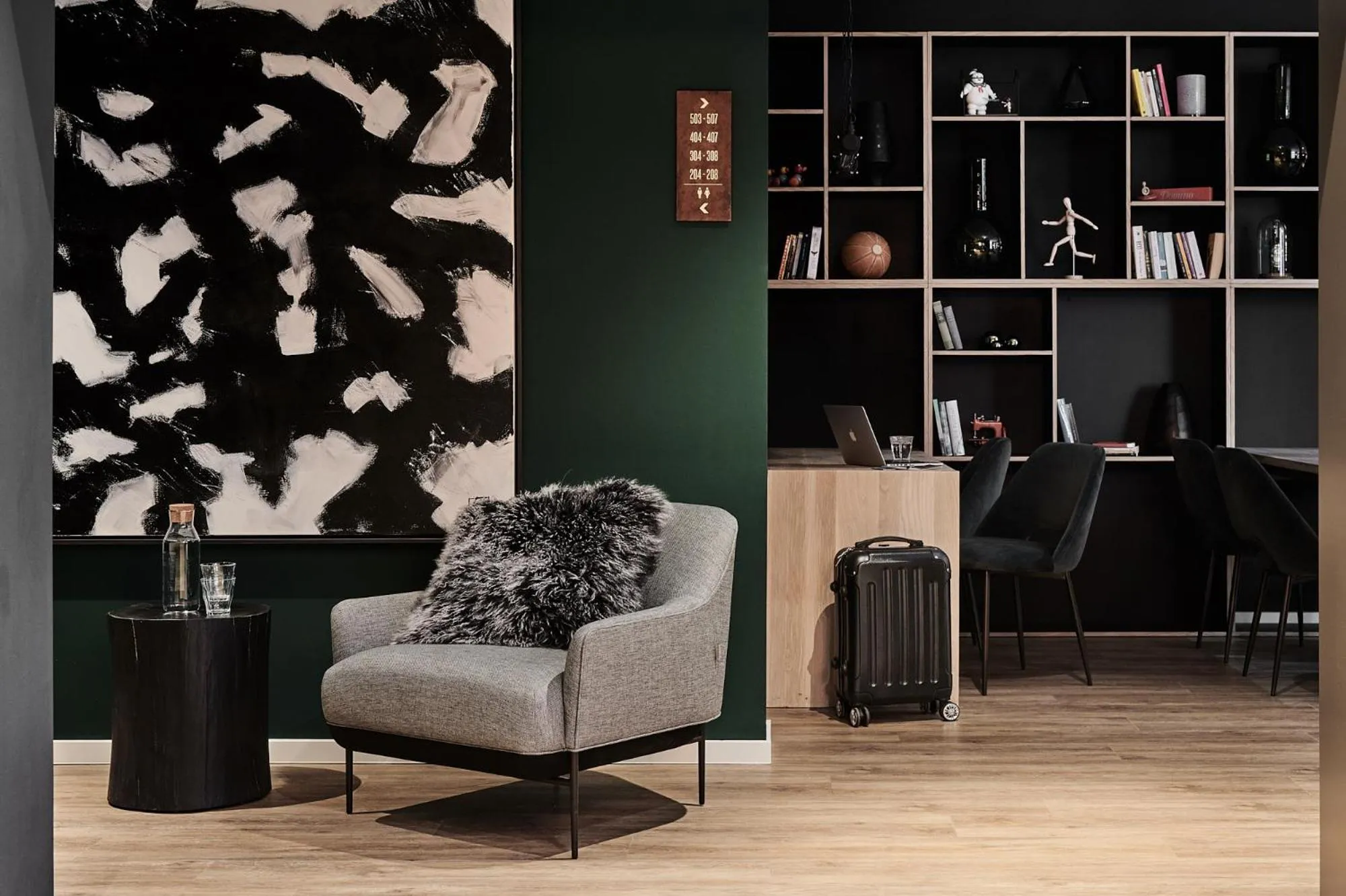 Lounge or bar in GRONERS Leipzig City Center