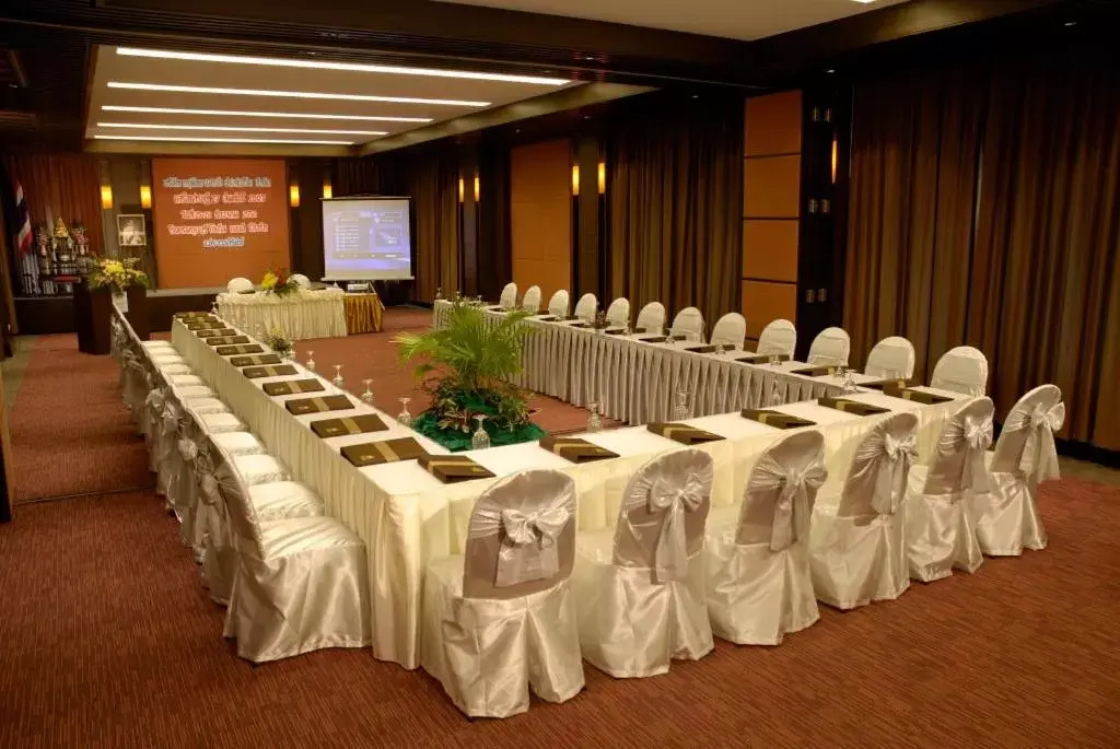 Meeting/conference room in Kuiburi Hotel & Resort