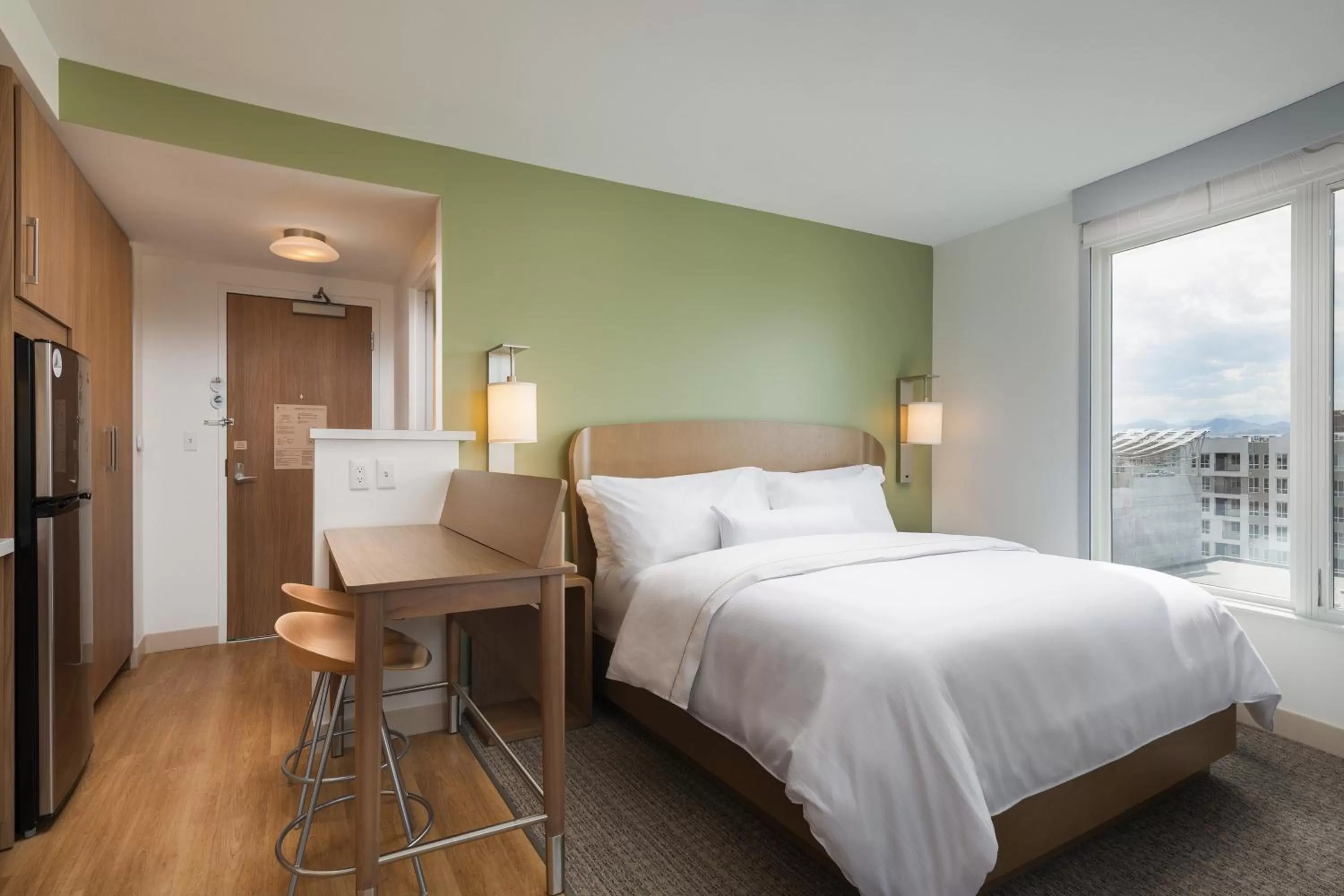 Photo of the whole room, Bed in Element Denver Downtown East