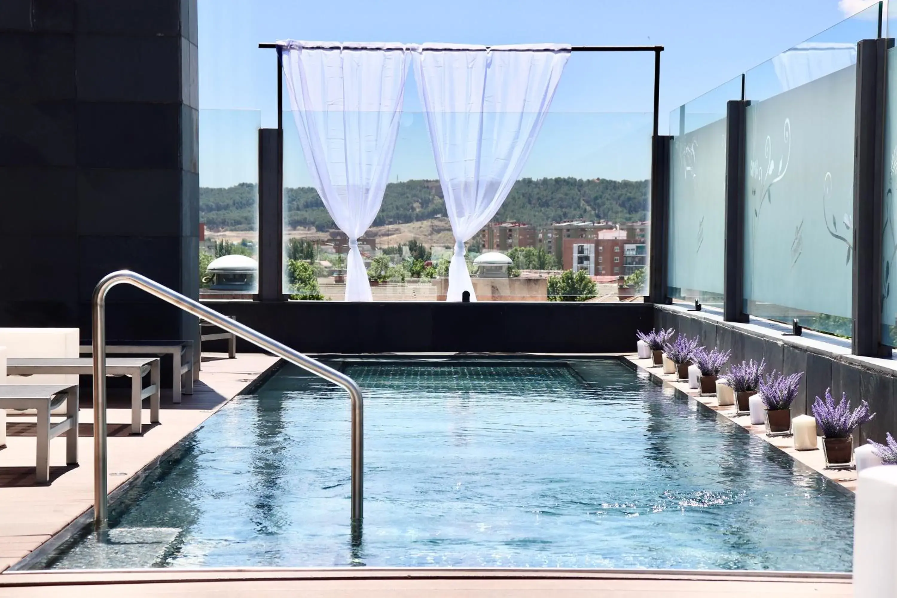 Hot Tub, Swimming Pool in PCM Forum Alcalá