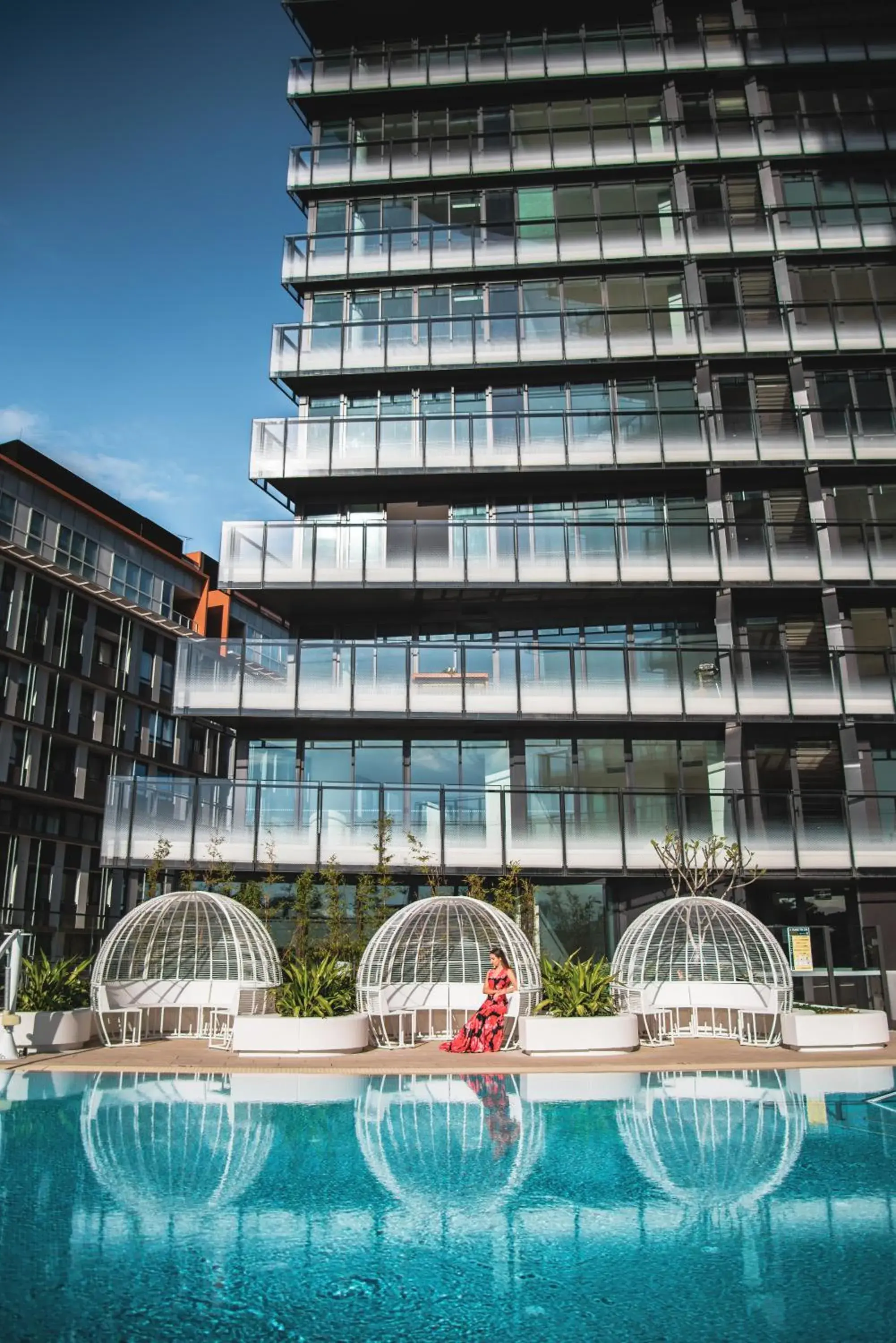 Swimming pool, Property Building in SKYE Suites Green Square