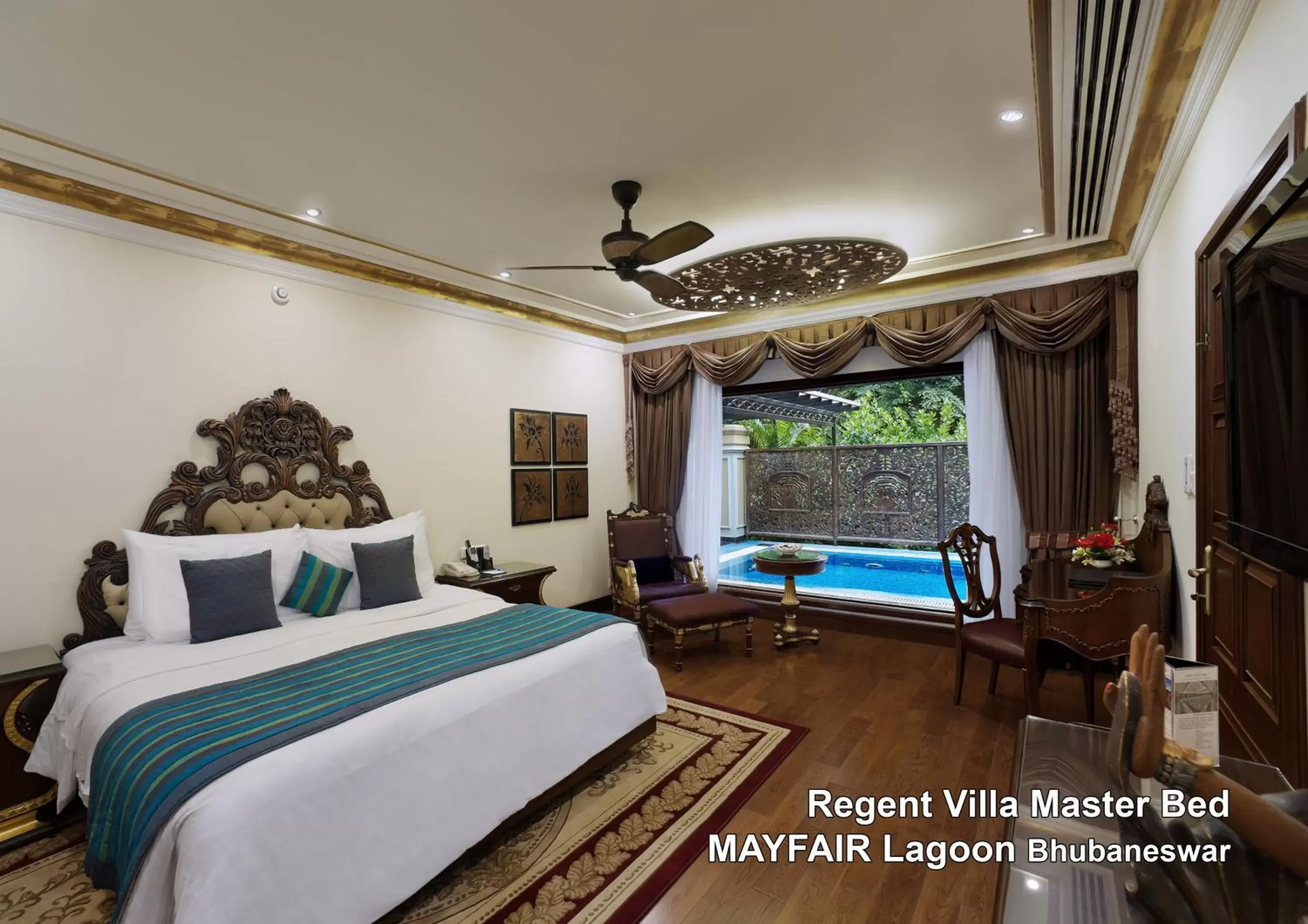 Living room in Mayfair Lagoon Hotel