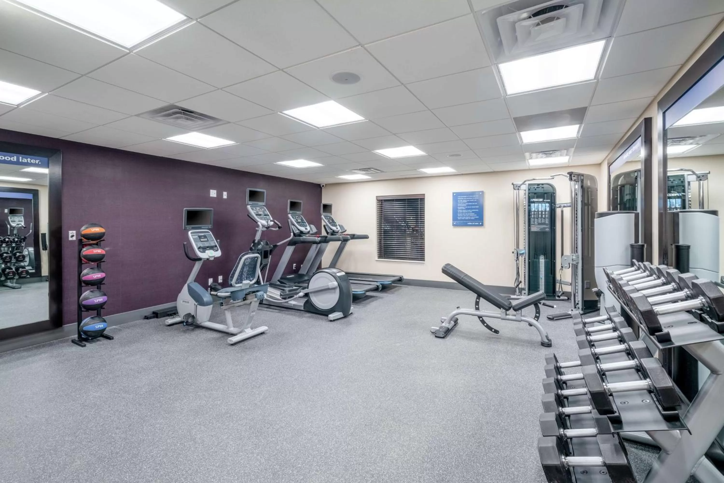 Fitness centre/facilities in Hampton Inn Weston, WV