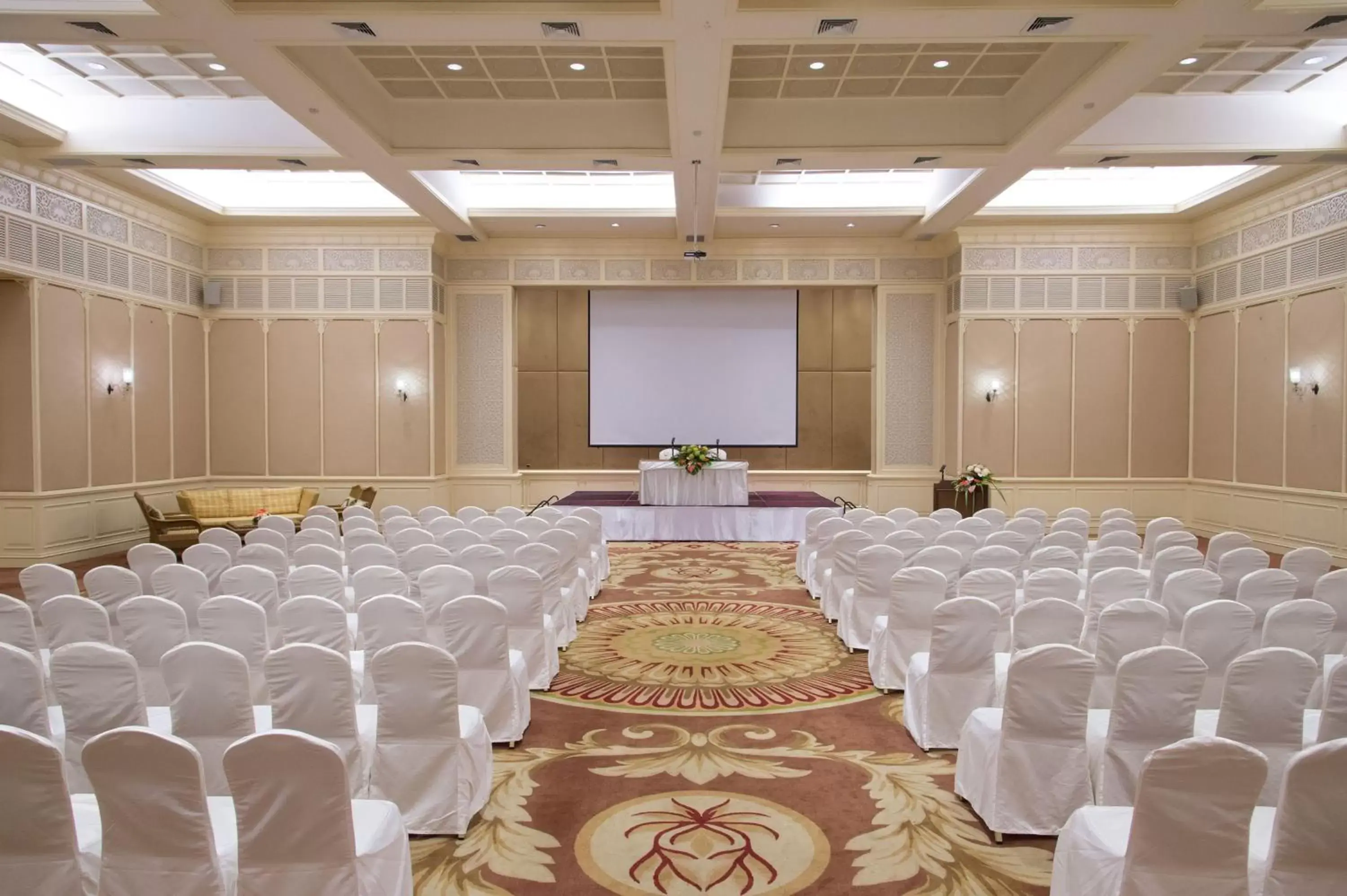 Meeting/conference room in Dheva Mantra Resort - SHA