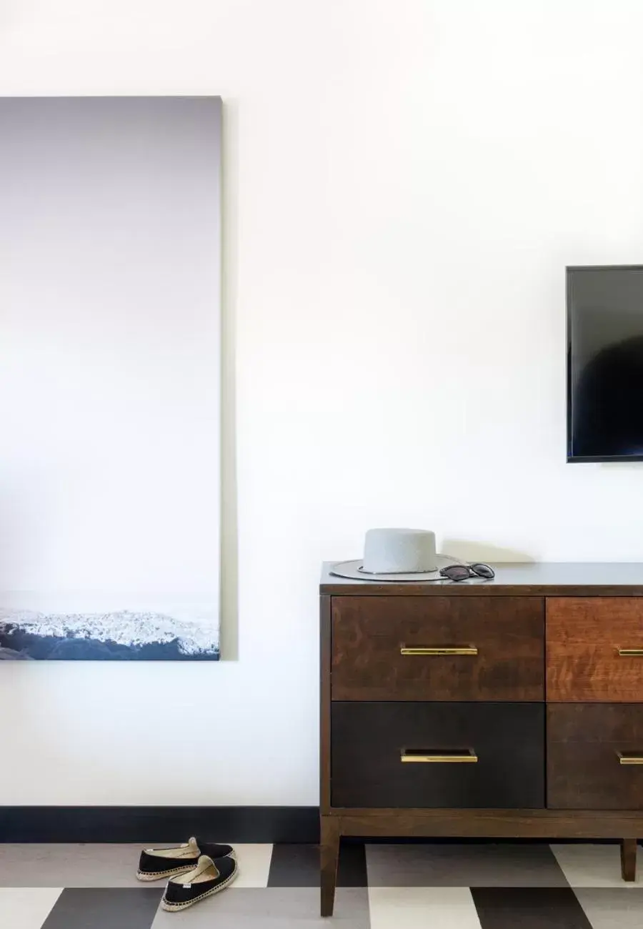 Decorative detail, TV/Entertainment Center in LiA Hotel