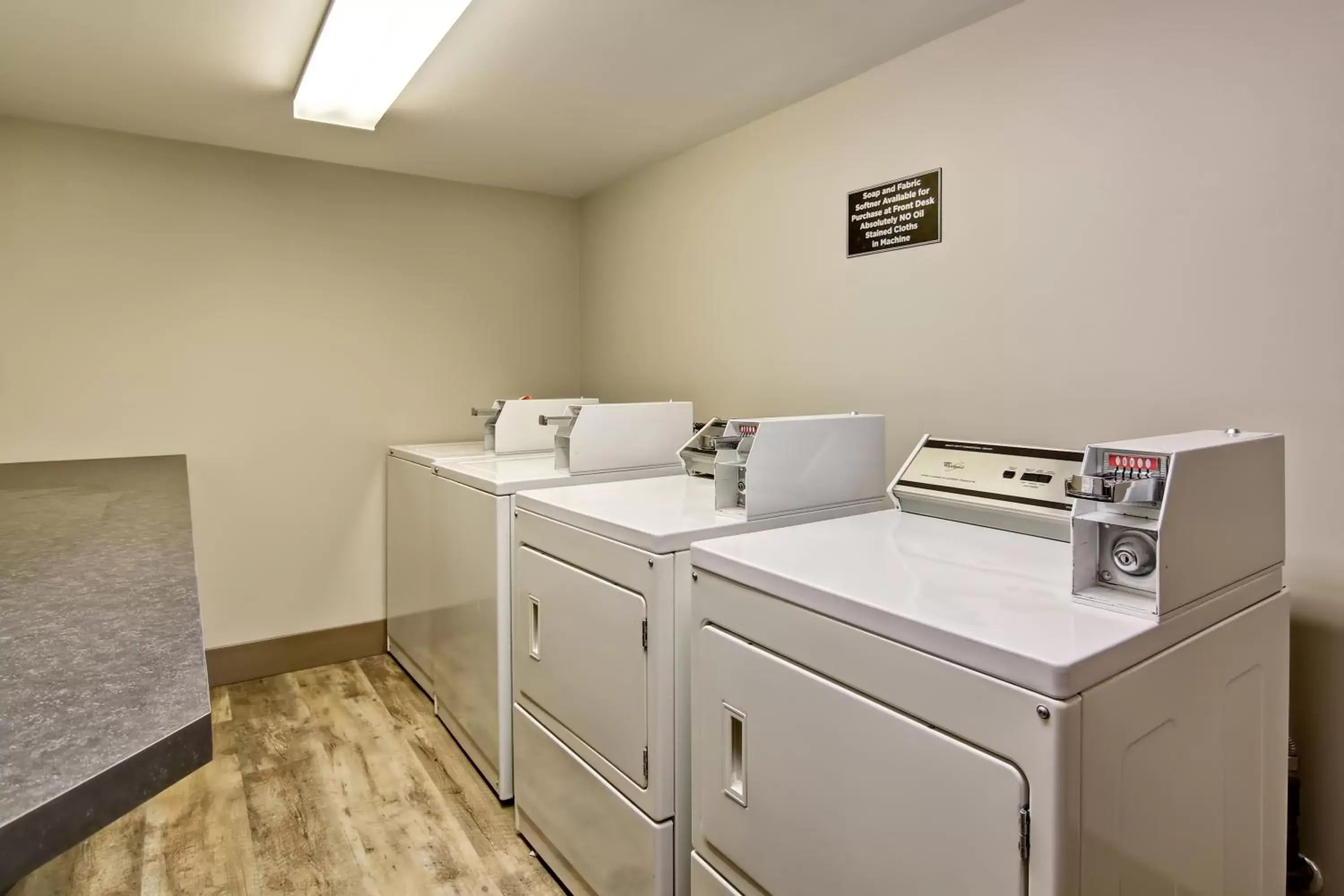 Kitchen/Kitchenette in Canalta Brooks