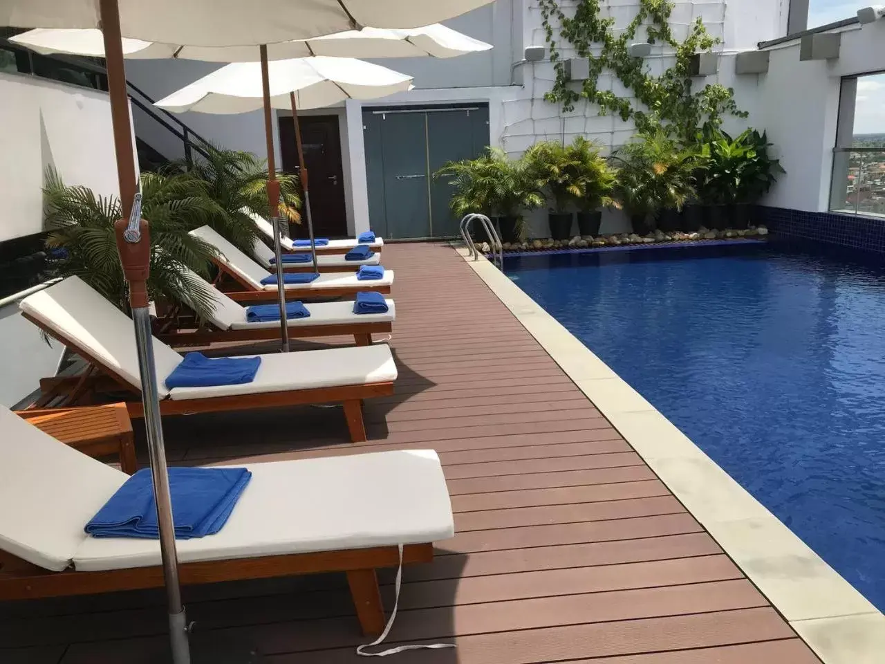 Swimming pool in V V Hotel Battambang Swimming pool in V V Hotel Battambang