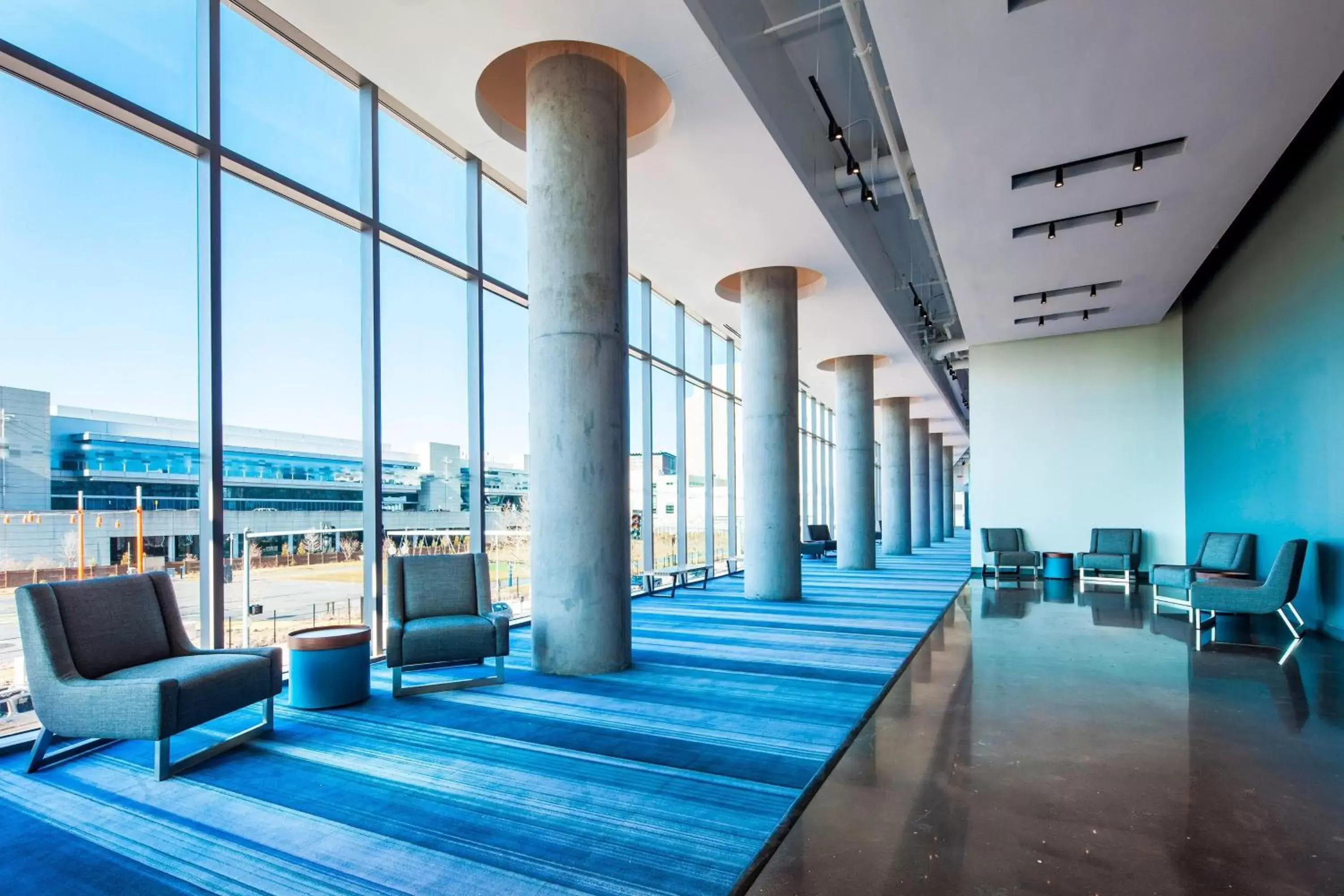 Meeting/conference room, Swimming Pool in Aloft Boston Seaport District