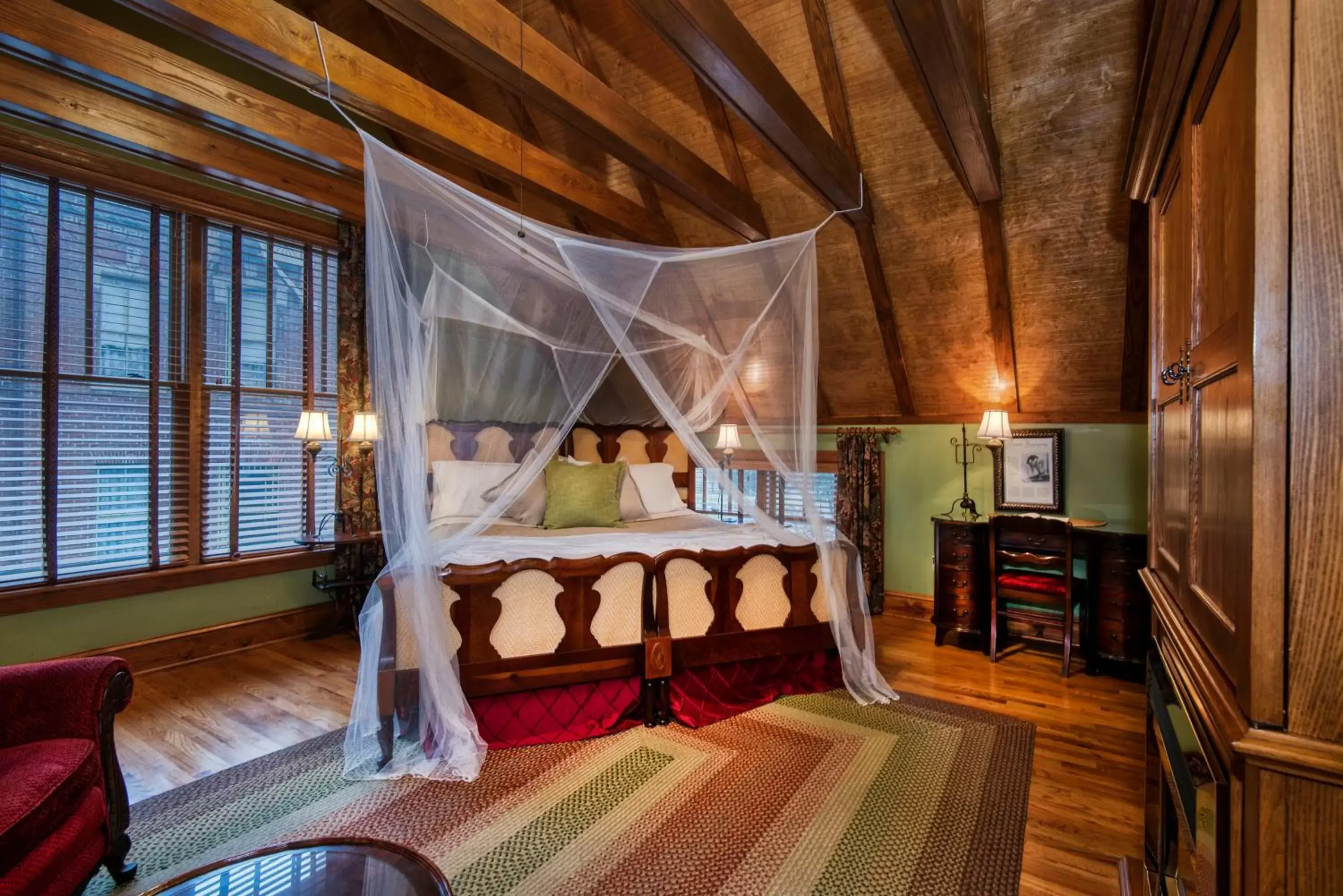 Bedroom, Bed in The Empress of Little Rock