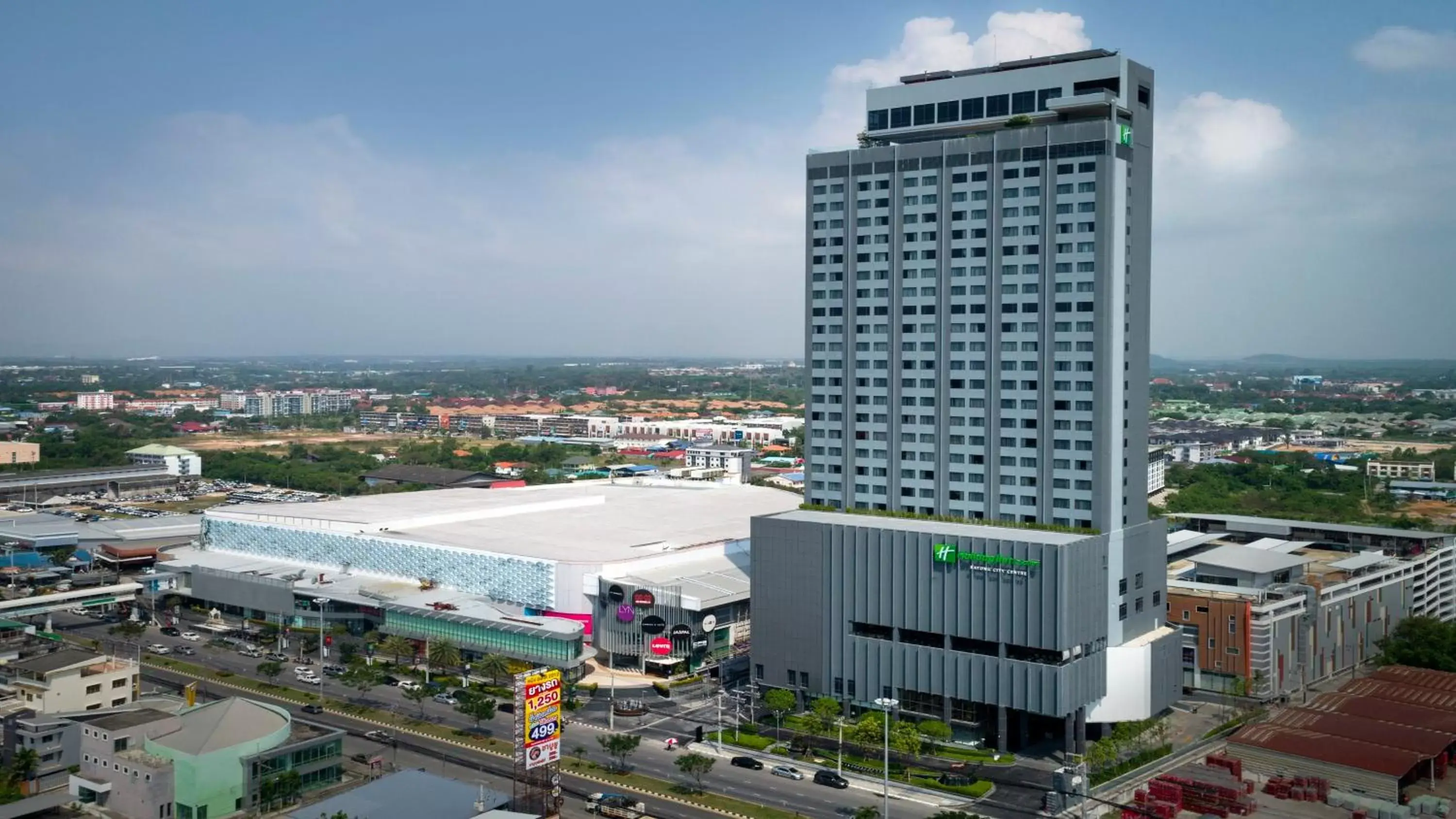 Property building, Bird's-eye View in Holiday Inn & Suites Rayong City Centre, an IHG Hotel