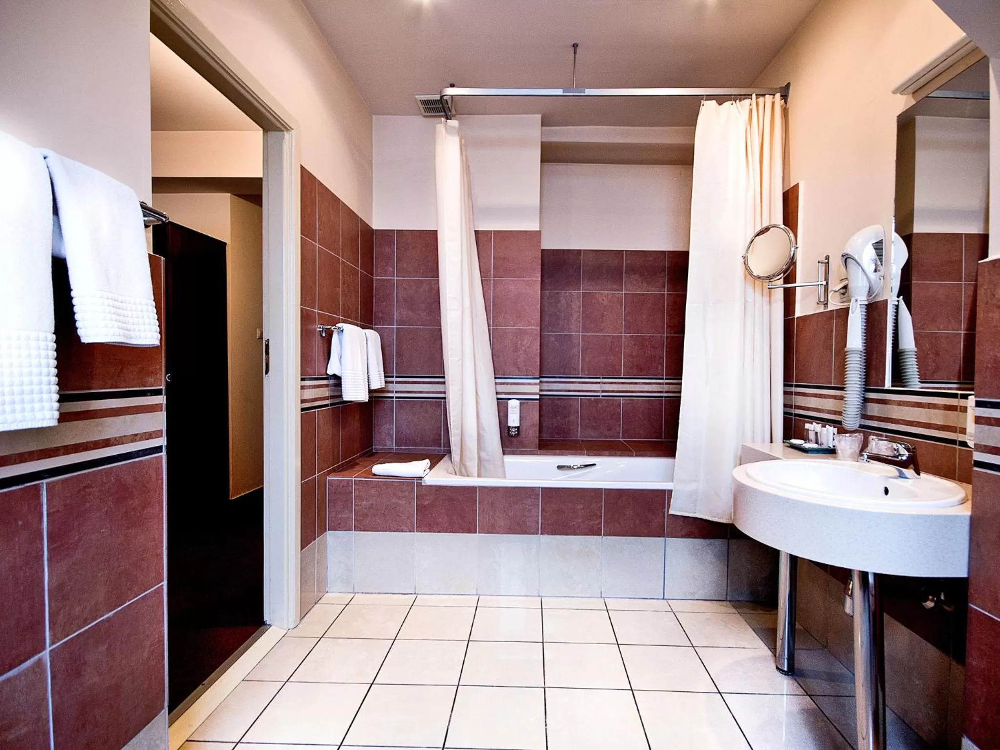 Bathroom in Great Polonia Wrocław Tumski