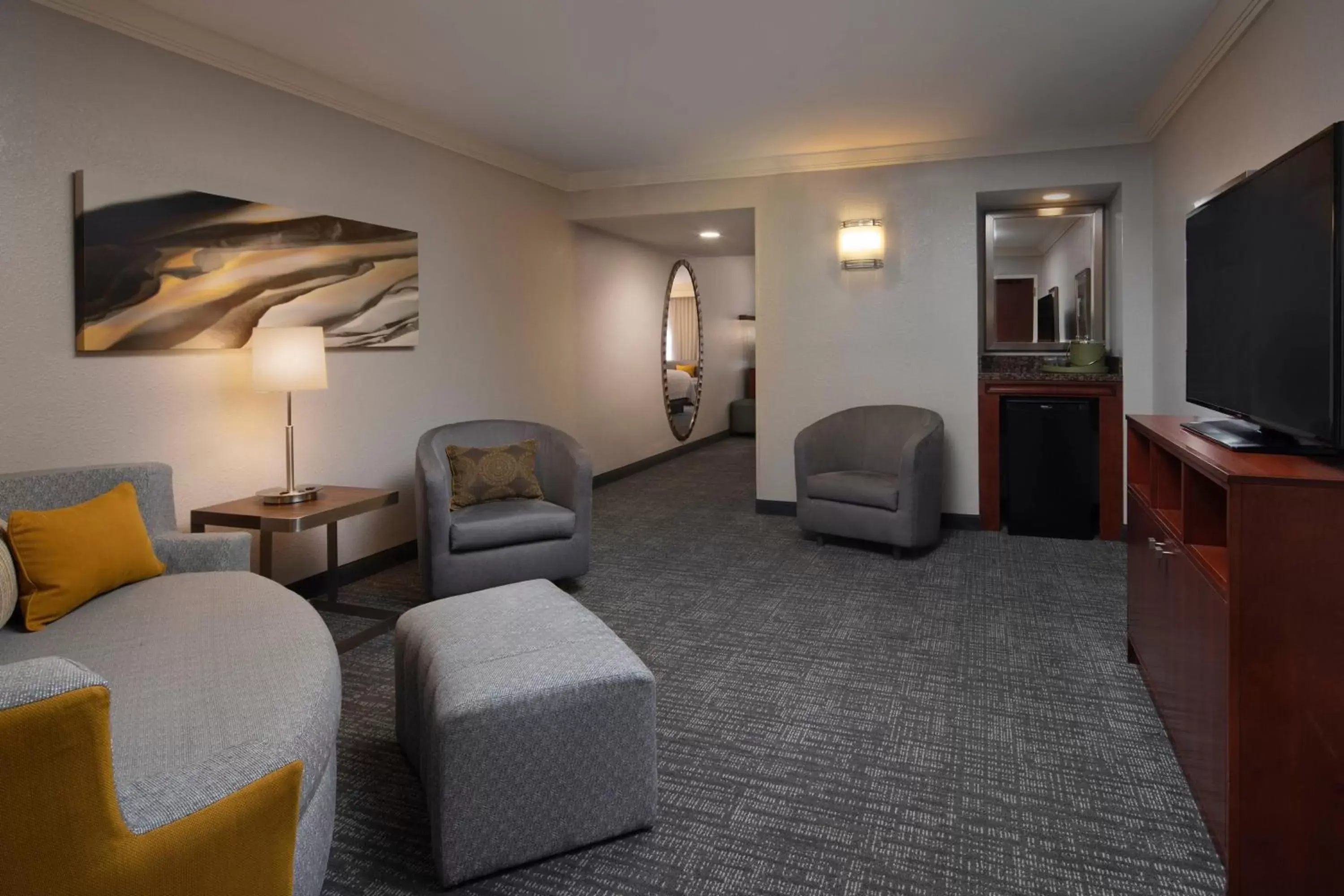 Living room, Seating Area in Courtyard by Marriott Bradenton Sarasota/Riverfront