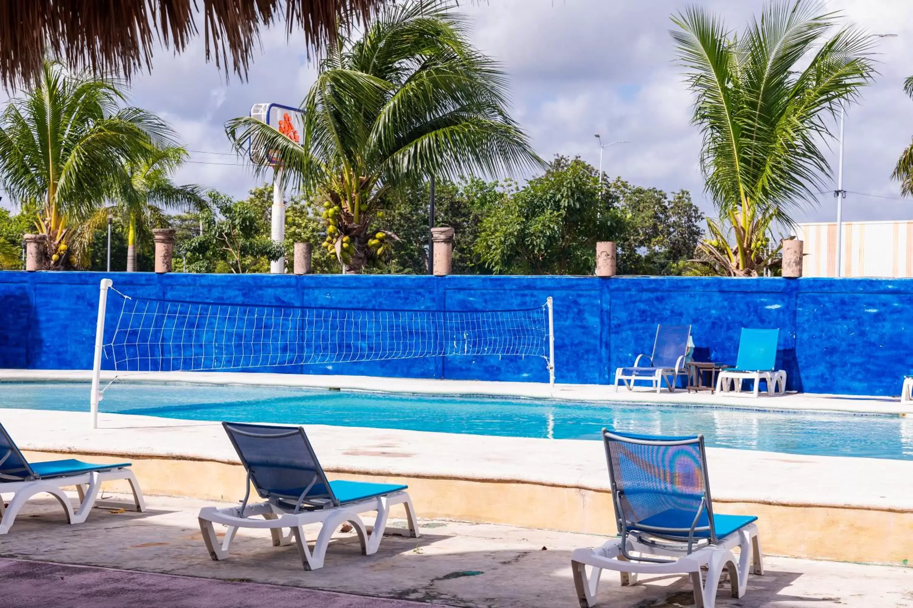 Swimming Pool in Hotel Hacienda Ixtlan