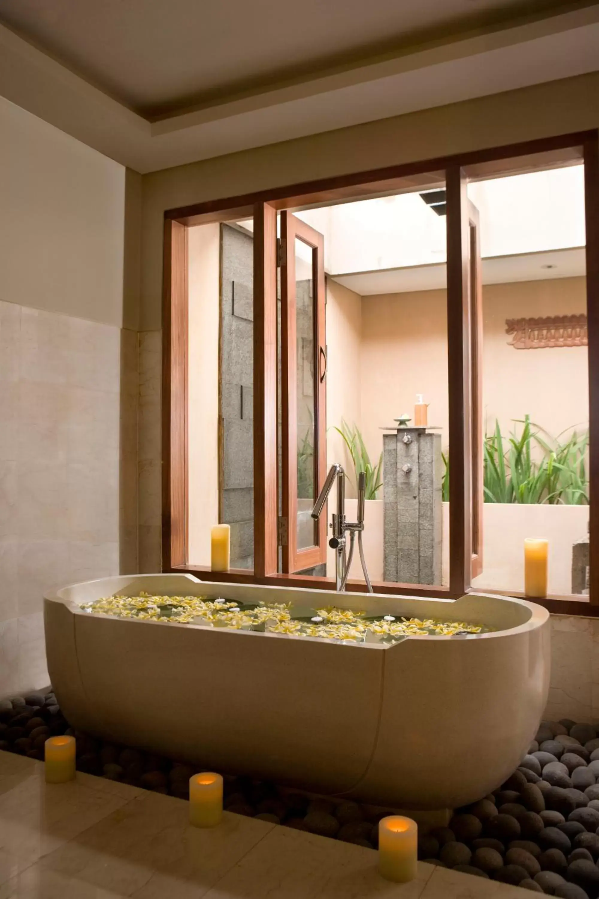 Shower in Kamandalu Ubud - CHSE Certified