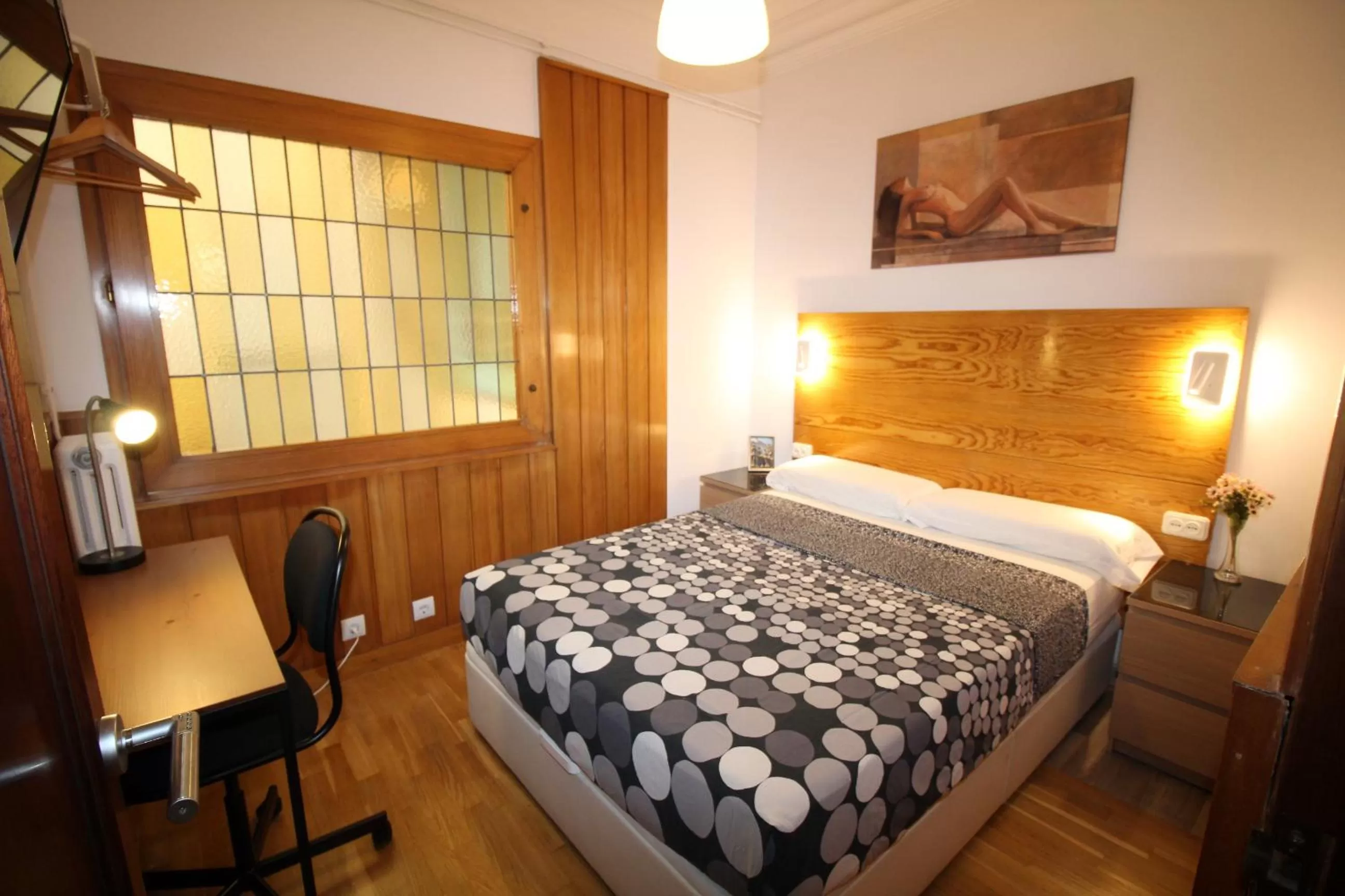 Bed in Nuevo Balmes Habitaciones