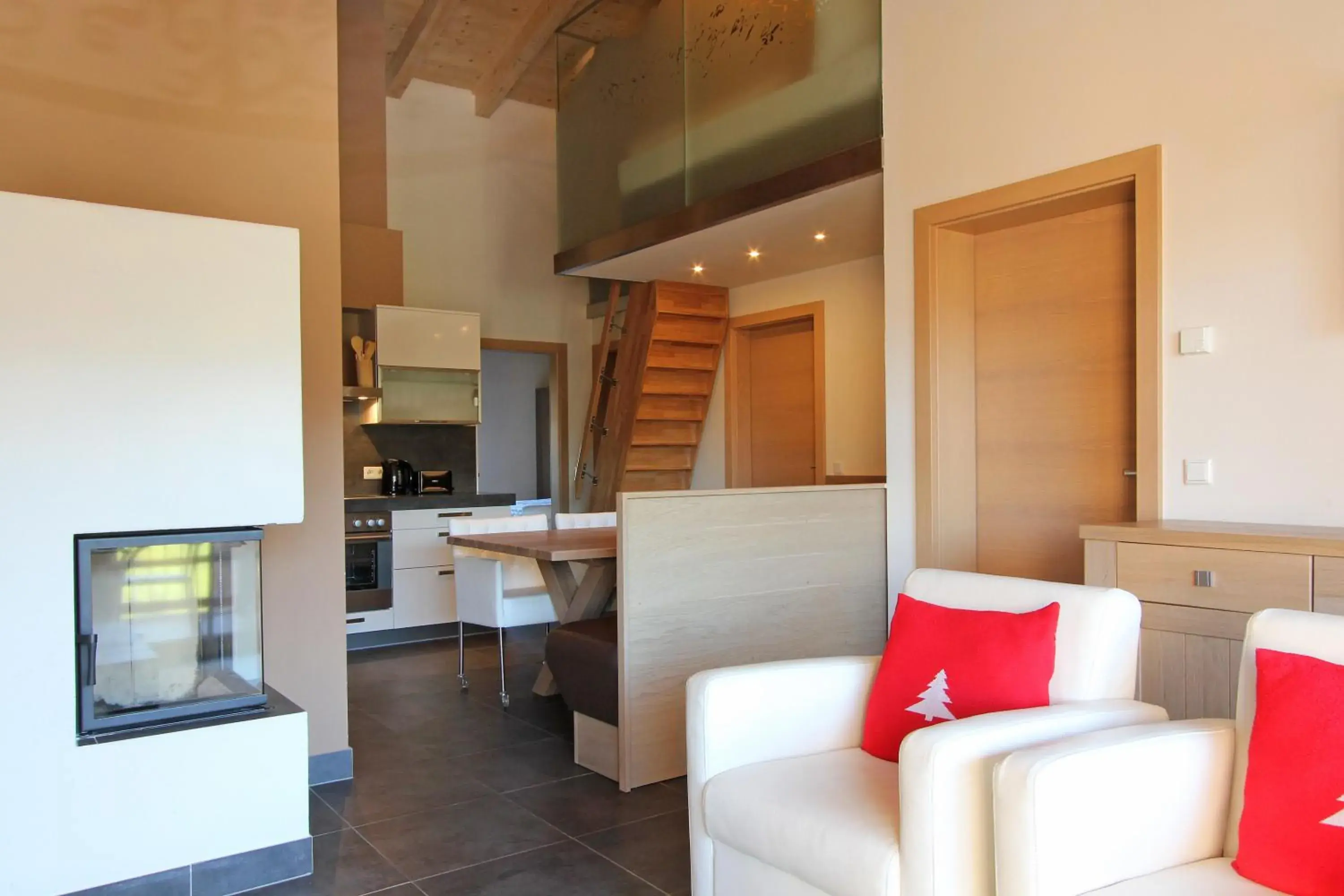 Kitchen or kitchenette, Seating Area in Avenida Mountain Resort by Alpin Rentals