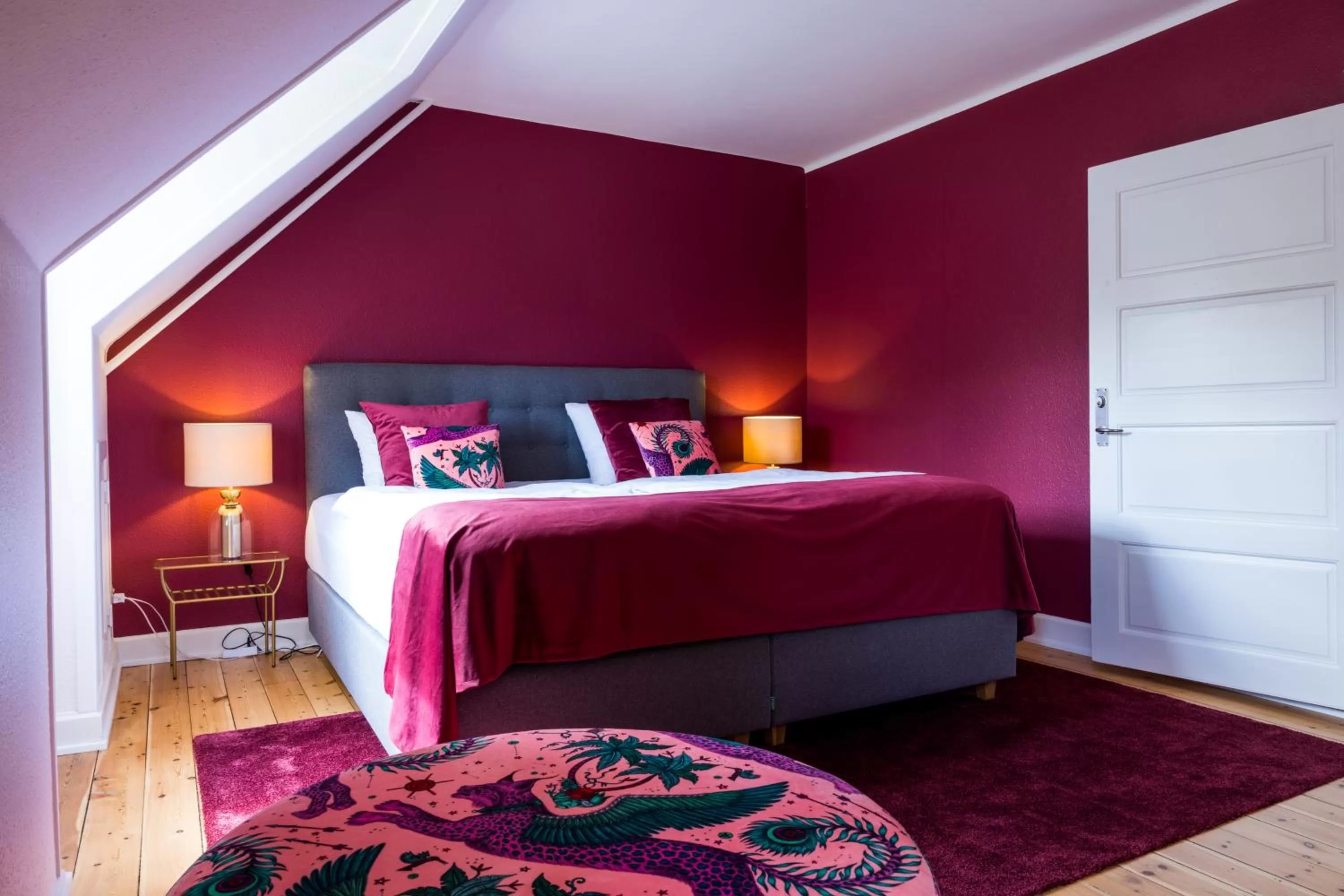 Bed in Gem Suites Holiday Apartments