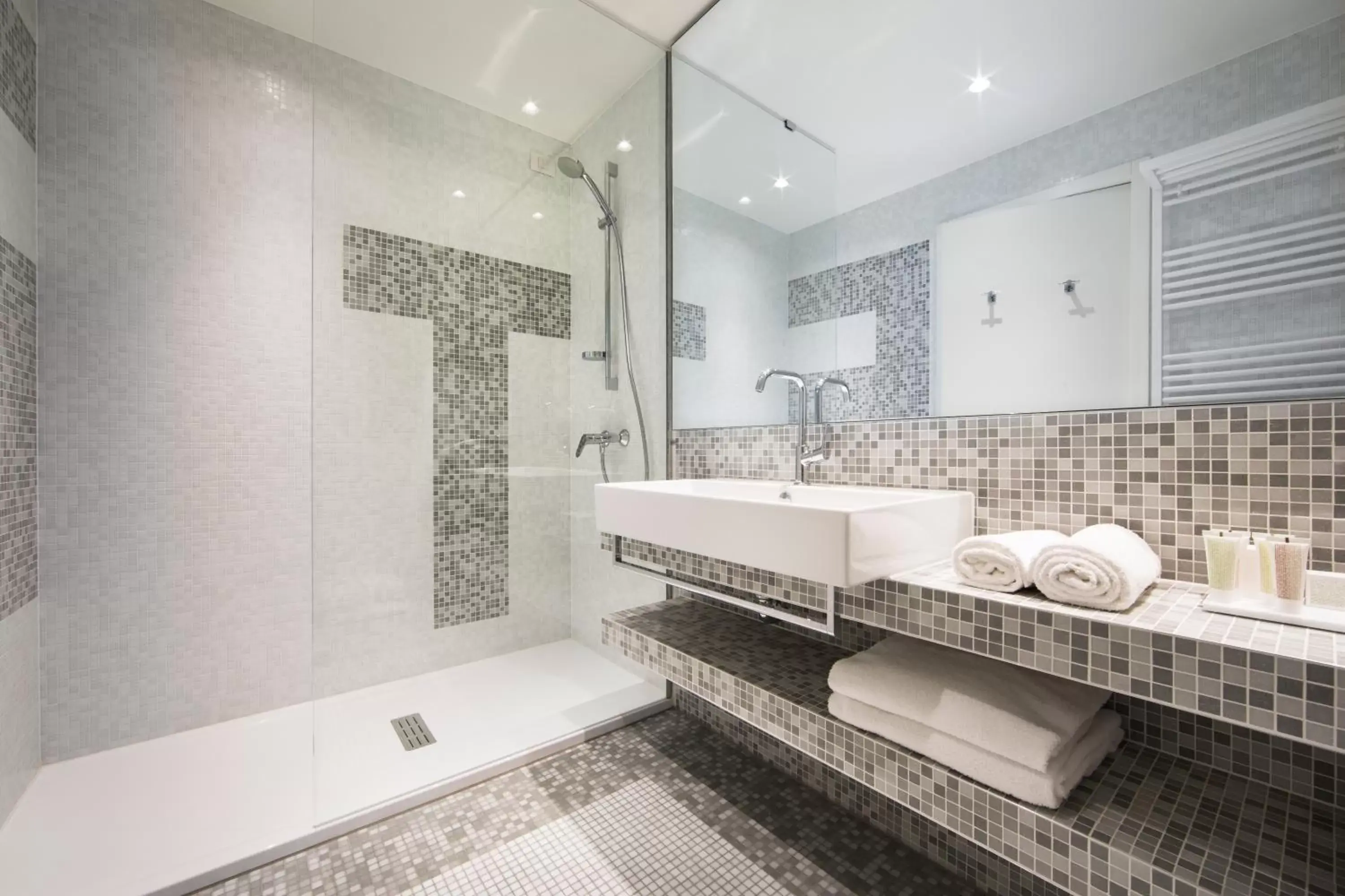 Bathroom in Maistra Select Family Hotel Amarin