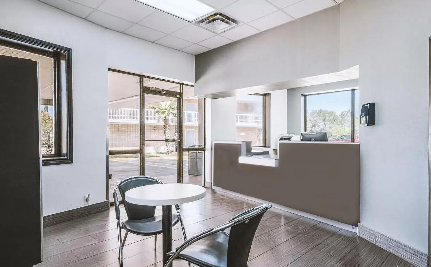 Lobby or reception in Sky Palace Inn & Suites By Jasper Beeville Lobby or reception in Sky Palace Inn & Suites By Jasper Beeville