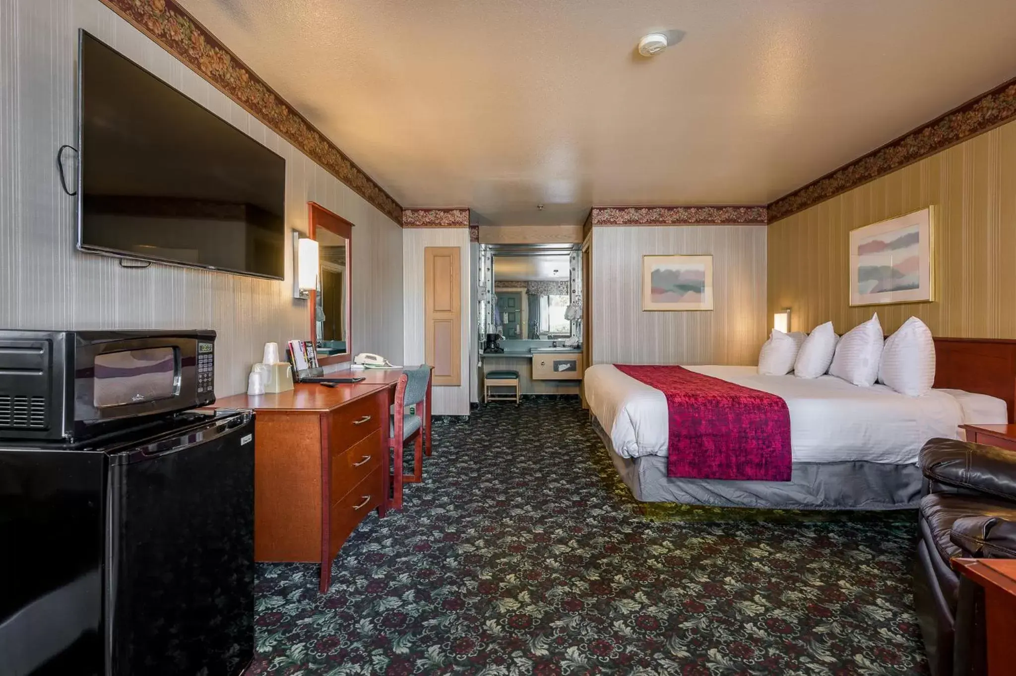 Americas Best Value Inn - Phoenix / Ashland