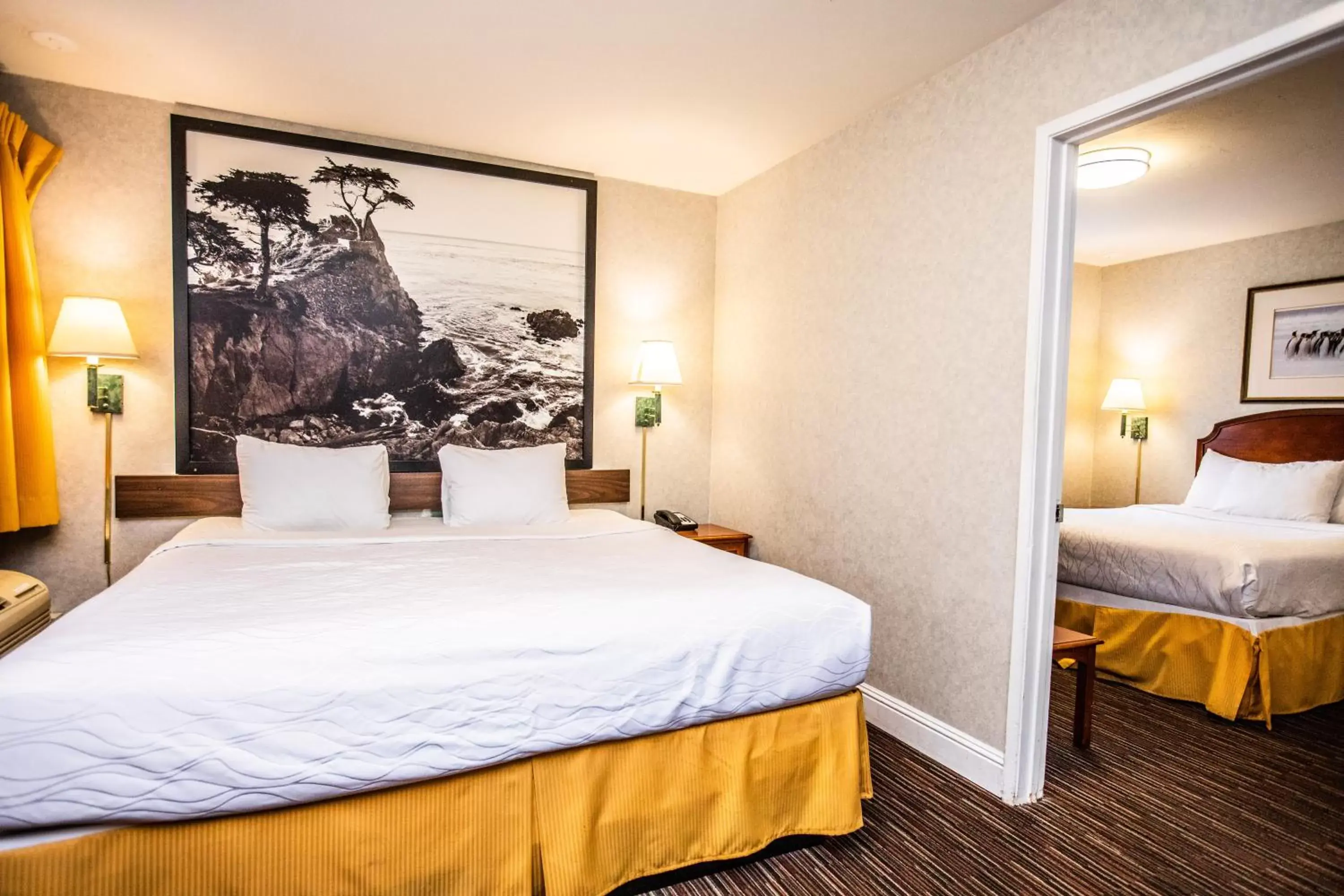 Photo of the whole room, Bed in Pelican Inn Photo of the whole room, Bed in Pelican Inn