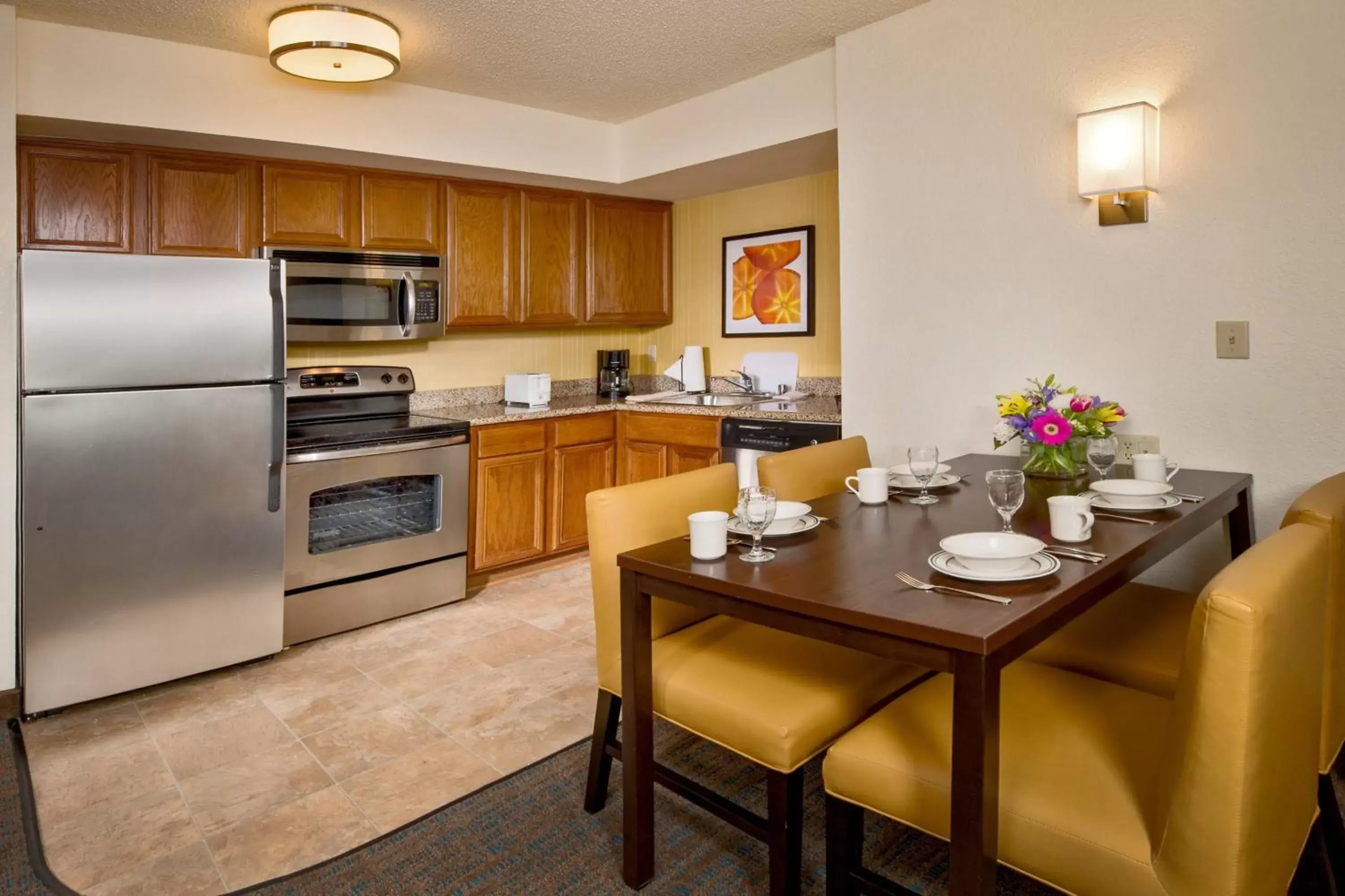 Bedroom, Kitchen/Kitchenette in Residence Inn Washington, DC / Dupont Circle