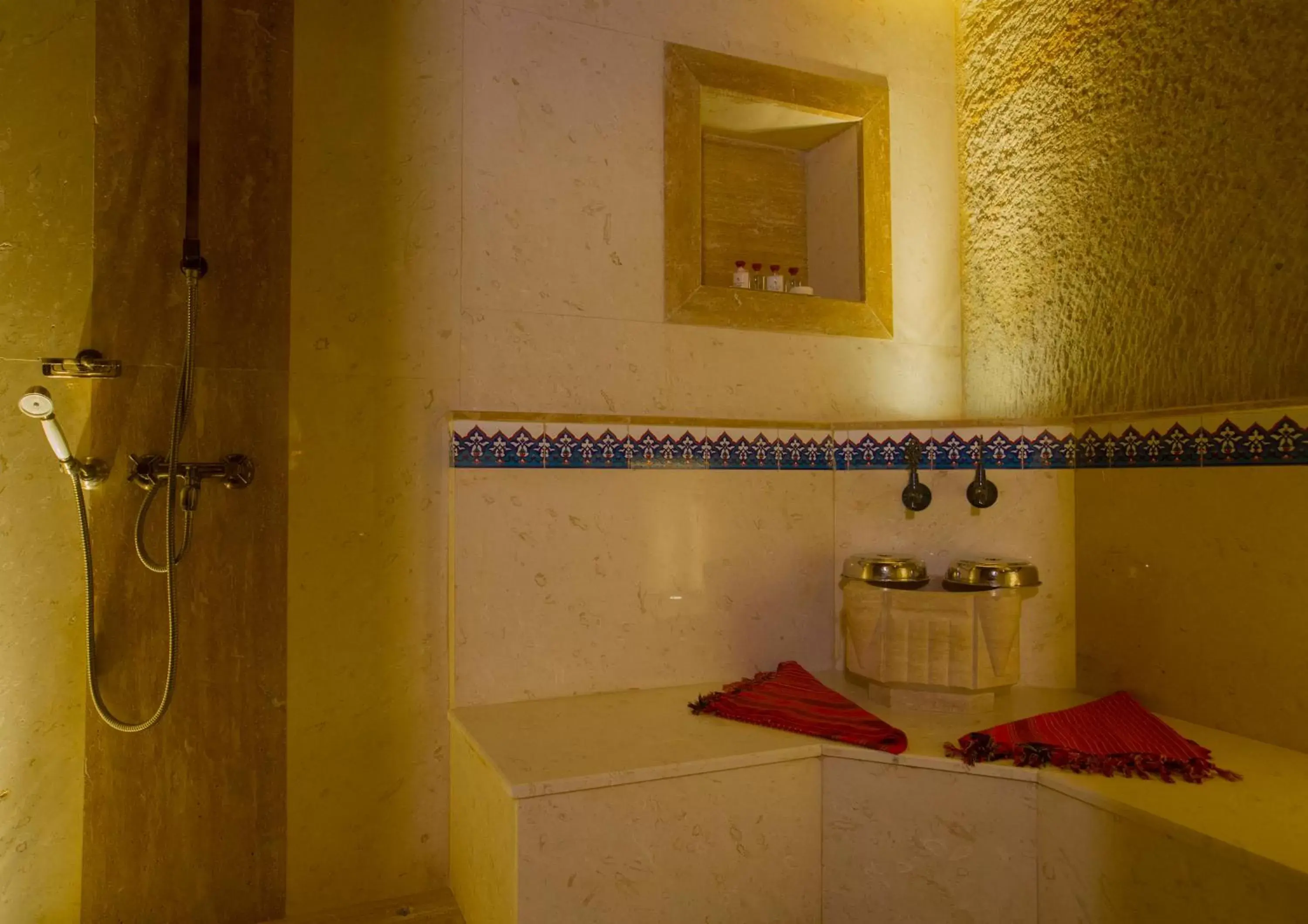 Public Bath, Bathroom in Kayakapi Premium Caves Cappadocia