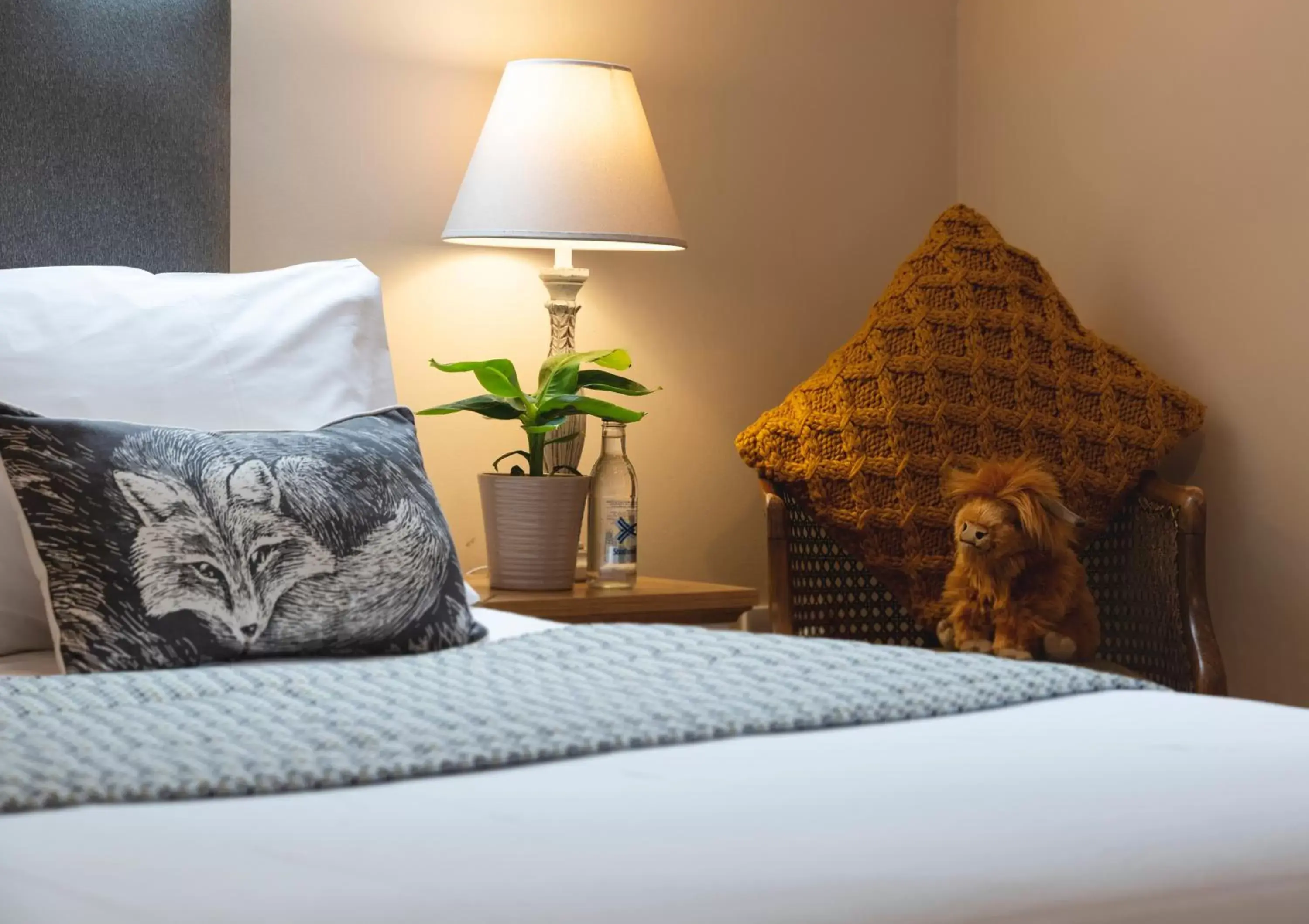 Bedroom, Bed in Ben Cruachan Inn