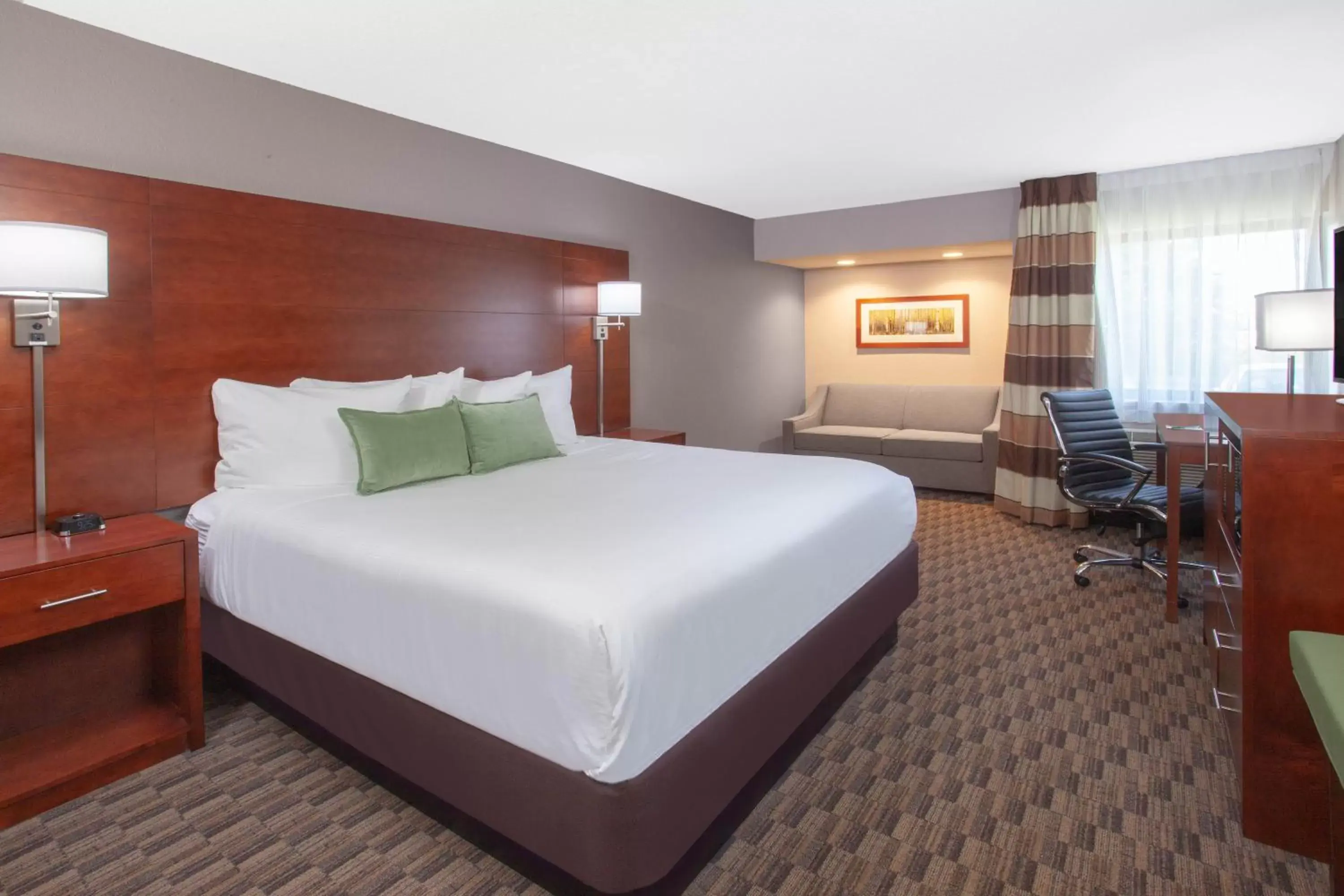 Bed in Wyndham Garden Fort Wayne