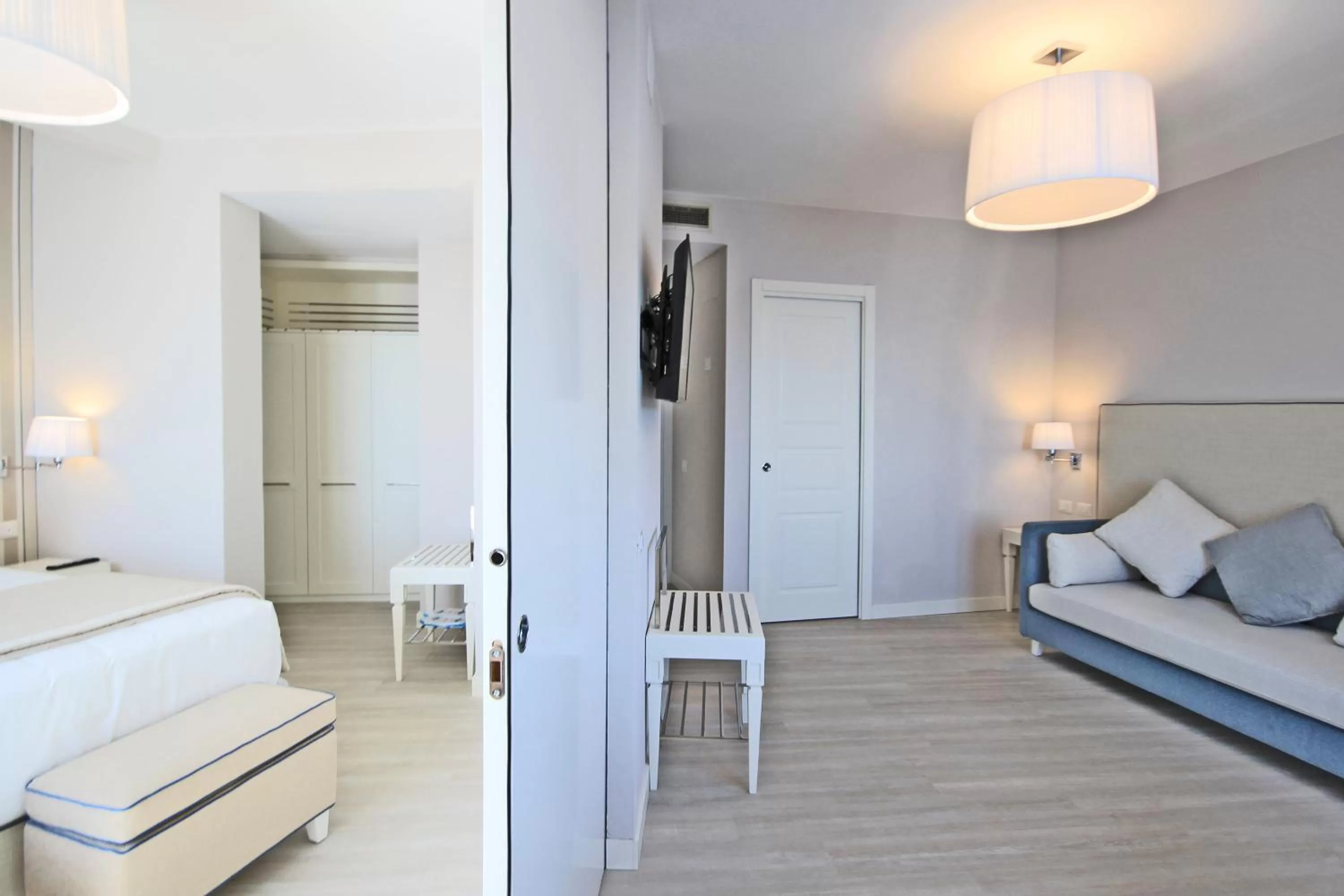 Photo of the whole room, Bed in Hotel Plaza