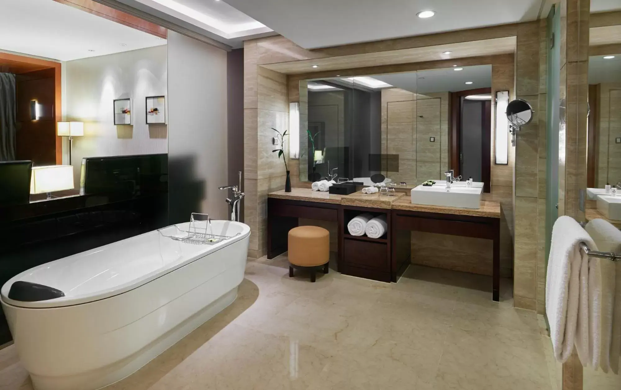 Bathroom in InterContinental Hangzhou, an IHG Hotel