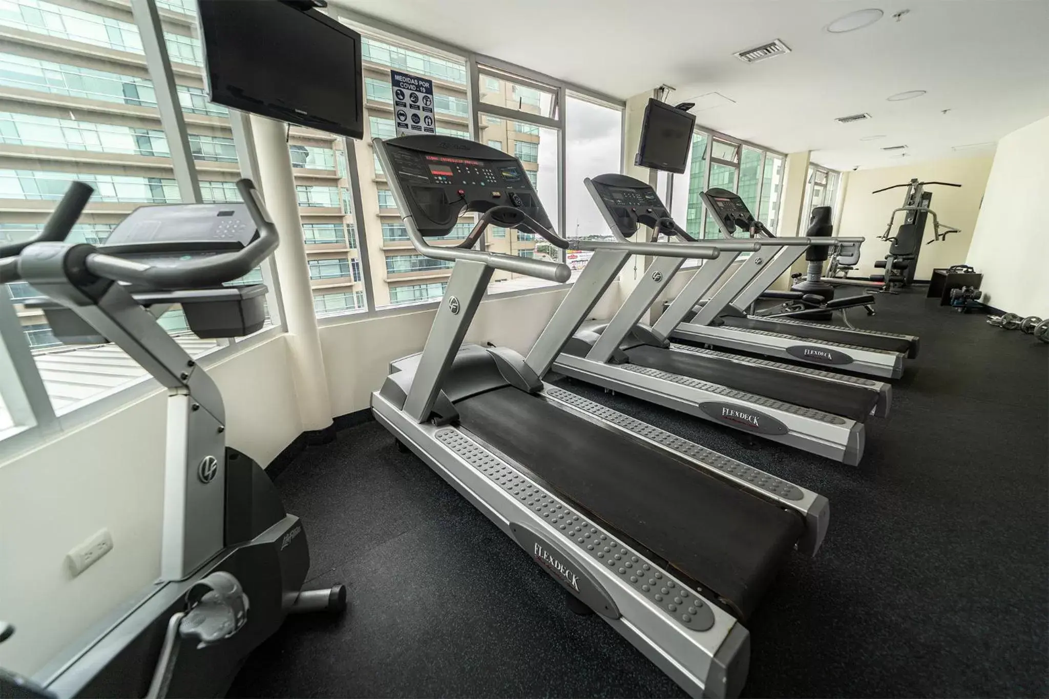 Fitness centre/facilities, Fitness Center/Facilities in TRYP by Wyndham Guayaquil